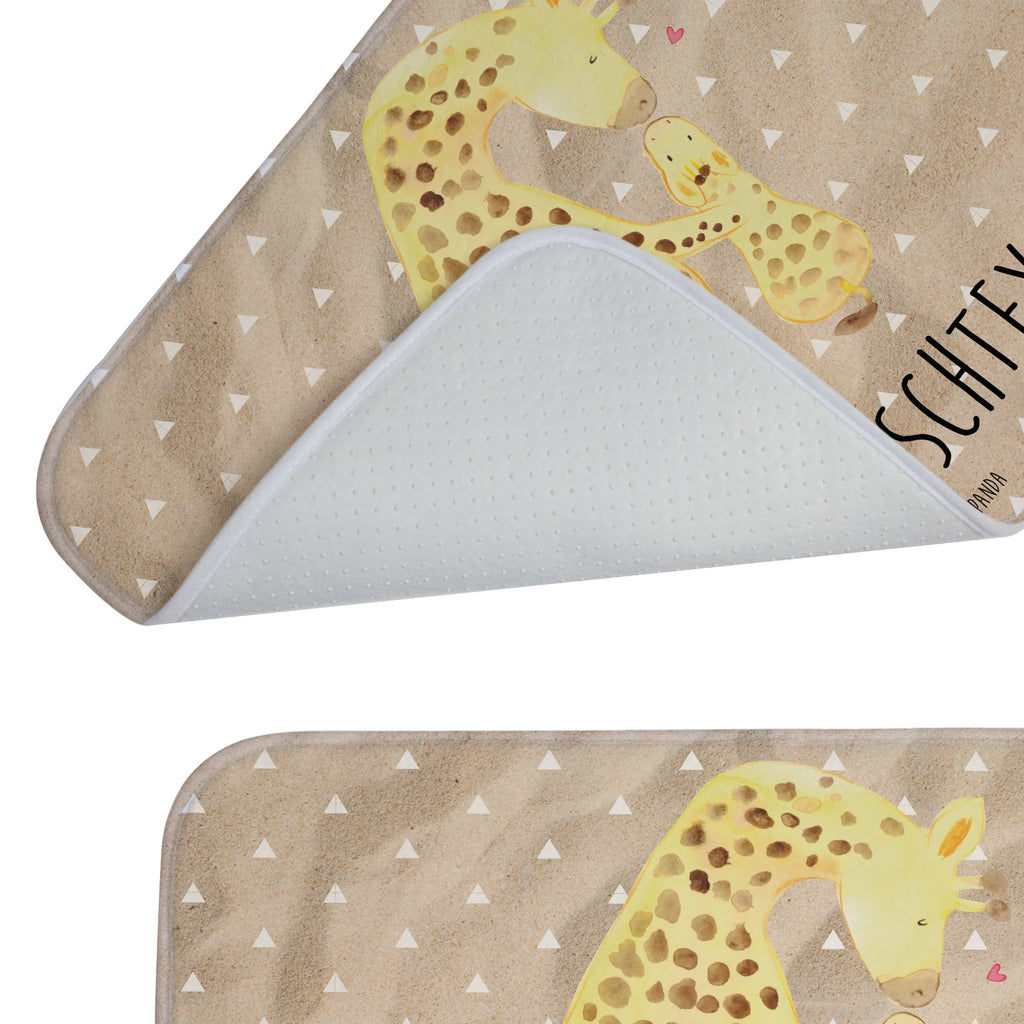 Personalisierter Badvorleger Giraffe mit Kind Saugfähiger Badvorleger Mit Wunschtext, Badvorleger Mikrofaser Personalisiert, Rechteckiger Badvorleger Mit Namen, Badezimmerteppich Personalisiert, Badvorleger Groß Mit Wunschtext, Badvorleger Für Dusche Mit Wunschtext, Badvorleger Nachhaltig Mit Namen, Personaliserter Badvorleger, Badematten Set Personalisiert, Badvorleger Klassisch Mit Wunschtext, Badvorleger Mit Bestickung, Badvorleger Mit Namen, Badvorleger Vintage Mit Namen, Badteppich Mit Wunschtext, Badvorleger Modern Mit Namen, Badvorleger Mit Initialen, Badvorleger Mit Gravur, Badezimmermatte Mit Wunschtext, Badvorleger Gemustert Mit Wunschtext, Runder Badvorleger Personalisiert, Badvorleger Selbst Gestalten, Badvorleger Design Mit Gravur, Badläufer Mit Namen, Badvorleger Klein Mit Namen, Badvorleger Weiß Mit Namen, Webegeschenk mit Firmennamen, Rutschfester Badvorleger Mit Namen, Bad Fußmatte Personalisiert, Badvorleger Schwarz Mit Wunschtext, Badvorleger Gäste-WC Personalisiert, Badematte Rutschfest Mit Namen, Badvorleger Für Badewanne Mit Namen, Badgarnitur Mit Wunschtext, Badvorleger Mit Wunschtext, Waschbarer Badvorleger Mit Namen, Badezimmer Matte Mit Namen, Badmatte Waschbar Mit Wunschtext, Badvorleger Baumwolle Mit Namen, Weicher Badvorleger Mit Wunschtext, Teppich Fürs Bad Mit Namen, Duschvorleger Mit Namen, Badematte Mit Namen, Werbegeschenk mit Text, Afrika, Wildtiere, Kind, Mutter, Mama, Tochter, Sohn, Giraffe, Lieblingsmensch