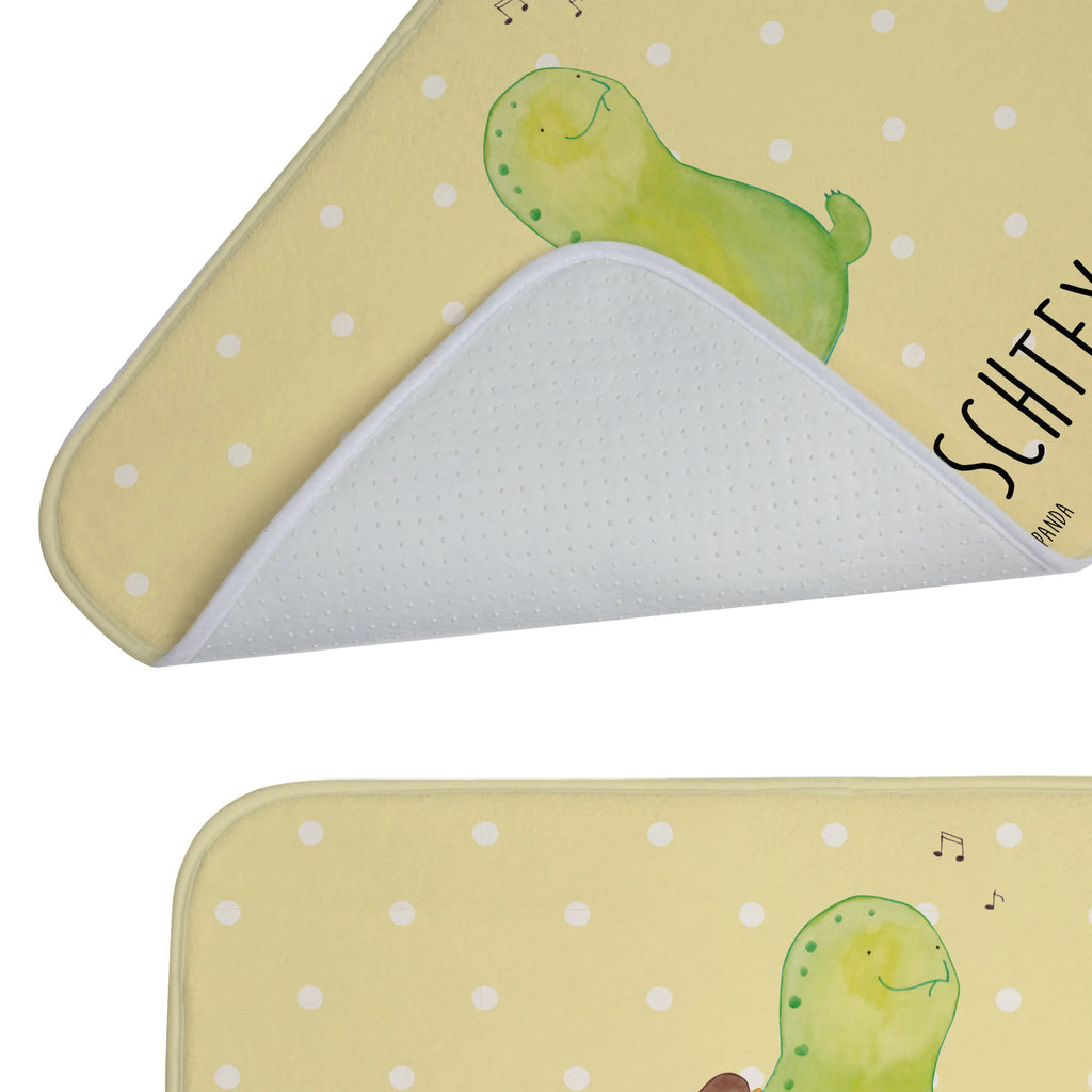 Personalised bath mat tortoise Pipes Rutschfester Badvorleger Mit Namen, Badvorleger Vintage Mit Namen, Badvorleger Mit Namen, Badezimmermatte Mit Wunschtext, Badvorleger Weiß Mit Namen, Werbegeschenk mit Text, Badvorleger Baumwolle Mit Namen, Badvorleger Für Badewanne Mit Namen, Badvorleger Mikrofaser Personalisiert, Runder Badvorleger Personalisiert, Teppich Fürs Bad Mit Namen, Waschbarer Badvorleger Mit Namen, Badezimmer Matte Mit Namen, Badmatte Waschbar Mit Wunschtext, Badezimmerteppich Personalisiert, Badvorleger Groß Mit Wunschtext, Personaliserter Badvorleger, Saugfähiger Badvorleger Mit Wunschtext, Badläufer Mit Namen, Badematte Mit Namen, Badvorleger Klein Mit Namen, Badvorleger Für Dusche Mit Wunschtext, Badvorleger Klassisch Mit Wunschtext, Badvorleger Gemustert Mit Wunschtext, Badvorleger Gäste-WC Personalisiert, Badematten Set Personalisiert, Badematte Rutschfest Mit Namen, Badvorleger Mit Initialen, Badteppich Mit Wunschtext, Rechteckiger Badvorleger Mit Namen, Badvorleger Nachhaltig Mit Namen, Badvorleger Modern Mit Namen, Bad Fußmatte Personalisiert, Badvorleger Mit Bestickung, Webegeschenk mit Firmennamen, Badvorleger Mit Gravur, Badvorleger Mit Wunschtext, Badvorleger Selbst Gestalten, Weicher Badvorleger Mit Wunschtext, Badvorleger Design Mit Gravur, Badvorleger Schwarz Mit Wunschtext, Badgarnitur Mit Wunschtext, Duschvorleger Mit Namen, Schildkröte, Glück, fröhlich, Depression, Schildkröten, Trennung, Motivation, Lebensfreude, Neuanfang, Schildi