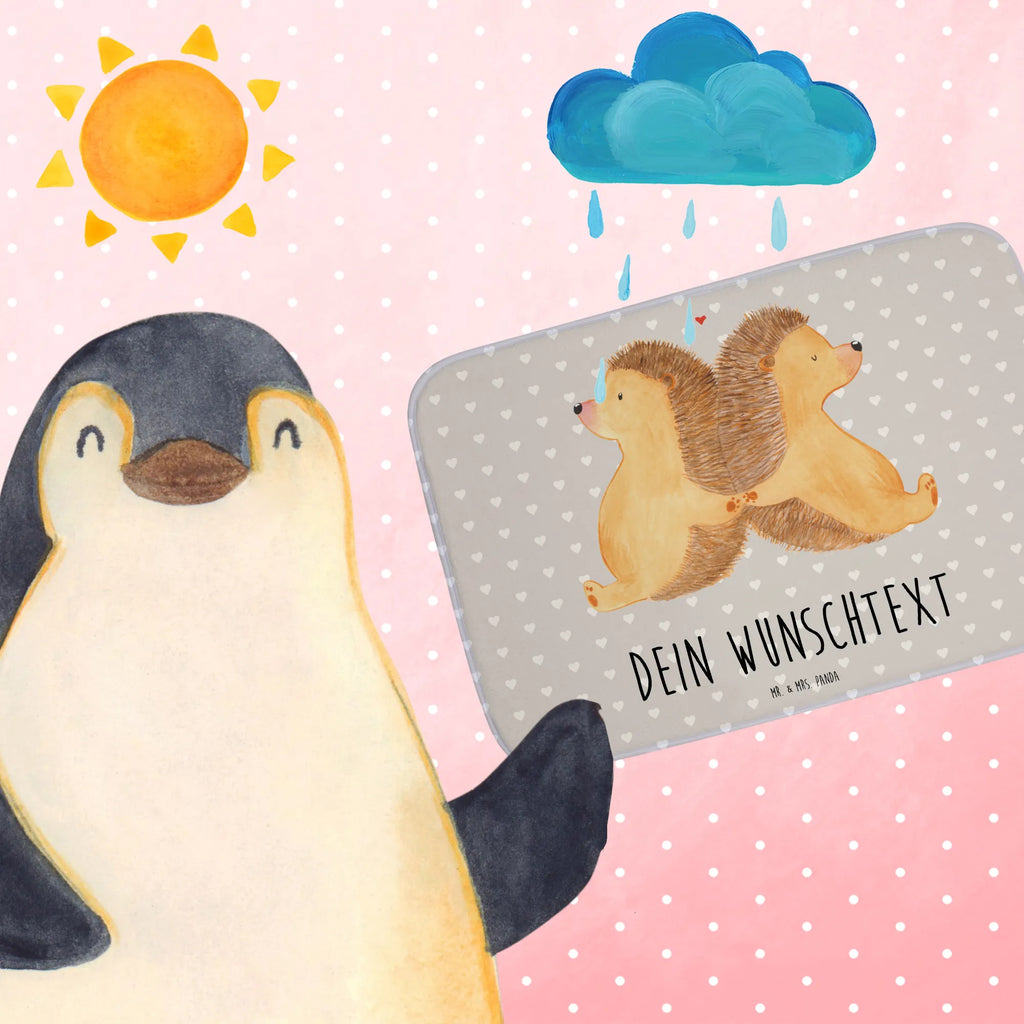 Personalisierter Badvorleger Igel händchenhaltend Personaliserter Badvorleger, Runder Badvorleger Personalisiert, Badezimmerteppich Personalisiert, Rechteckiger Badvorleger Mit Namen, Badvorleger Mit Namen, Badvorleger Für Dusche Mit Wunschtext, Weicher Badvorleger Mit Wunschtext, Badvorleger Klassisch Mit Wunschtext, Badvorleger Für Badewanne Mit Namen, Badvorleger Selbst Gestalten, Badvorleger Gemustert Mit Wunschtext, Rutschfester Badvorleger Mit Namen, Badezimmer Matte Mit Namen, Badematten Set Personalisiert, Badvorleger Design Mit Gravur, Badvorleger Mit Wunschtext, Badvorleger Baumwolle Mit Namen, Bad Fußmatte Personalisiert, Duschvorleger Mit Namen, Badläufer Mit Namen, Badvorleger Vintage Mit Namen, Teppich Fürs Bad Mit Namen, Badvorleger Nachhaltig Mit Namen, Badteppich Mit Wunschtext, Badvorleger Mit Initialen, Werbegeschenk mit Text, Badezimmermatte Mit Wunschtext, Badvorleger Mit Gravur, Badematte Rutschfest Mit Namen, Webegeschenk mit Firmennamen, Badematte Mit Namen, Badvorleger Gäste-WC Personalisiert, Badvorleger Mikrofaser Personalisiert, Badvorleger Groß Mit Wunschtext, Badvorleger Klein Mit Namen, Badgarnitur Mit Wunschtext, Waschbarer Badvorleger Mit Namen, Badvorleger Modern Mit Namen, Badvorleger Schwarz Mit Wunschtext, Saugfähiger Badvorleger Mit Wunschtext, Badvorleger Mit Bestickung, Badvorleger Weiß Mit Namen, Badmatte Waschbar Mit Wunschtext, Liebe, Partner, Freund, Freundin, Ehemann, Ehefrau, Heiraten, Verlobung, Heiratsantrag, Liebesgeschenk, Jahrestag, Hocheitstag, Lieblingsmensch, Liebesbeweis, Igel, Love, Igelliebe, Hand in Hand, Hochzeit, große Liebe, Liebesbotschaft, Gemeinsamkeit, Geschenk für zwei