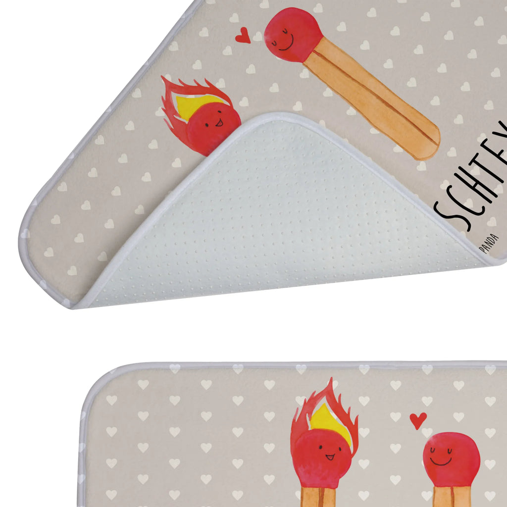 Personalisierte Badematte Streichhölzer Duschvorleger Mit Namen, Waschbarer Badvorleger Mit Namen, Badvorleger Schwarz Mit Wunschtext, Badezimmer Matte Mit Namen, Runder Badvorleger Personalisiert, Badvorleger Mikrofaser Personalisiert, Badvorleger Klein Mit Namen, Badläufer Mit Namen, Badvorleger Design Mit Gravur, Badgarnitur Mit Wunschtext, Werbegeschenk mit Text, Badvorleger Mit Bestickung, Badvorleger Gemustert Mit Wunschtext, Badvorleger Baumwolle Mit Namen, Badvorleger Modern Mit Namen, Teppich Fürs Bad Mit Namen, Badvorleger Mit Wunschtext, Badvorleger Selbst Gestalten, Badvorleger Vintage Mit Namen, Badvorleger Gäste-WC Personalisiert, Bad Fußmatte Personalisiert, Personaliserter Badvorleger, Saugfähiger Badvorleger Mit Wunschtext, Badematte Mit Namen, Badvorleger Mit Gravur, Badvorleger Klassisch Mit Wunschtext, Rechteckiger Badvorleger Mit Namen, Webegeschenk mit Firmennamen, Badematten Set Personalisiert, Badvorleger Mit Namen, Badmatte Waschbar Mit Wunschtext, Badvorleger Weiß Mit Namen, Badematte Rutschfest Mit Namen, Badvorleger Nachhaltig Mit Namen, Rutschfester Badvorleger Mit Namen, Badvorleger Groß Mit Wunschtext, Badvorleger Für Dusche Mit Wunschtext, Badteppich Mit Wunschtext, Badezimmerteppich Personalisiert, Badvorleger Mit Initialen, Badezimmermatte Mit Wunschtext, Weicher Badvorleger Mit Wunschtext, Badvorleger Für Badewanne Mit Namen, Liebe, Partner, Freund, Freundin, Ehemann, Ehefrau, Heiraten, Verlobung, Heiratsantrag, Liebesgeschenk, Jahrestag, Hocheitstag, Streichhölzer