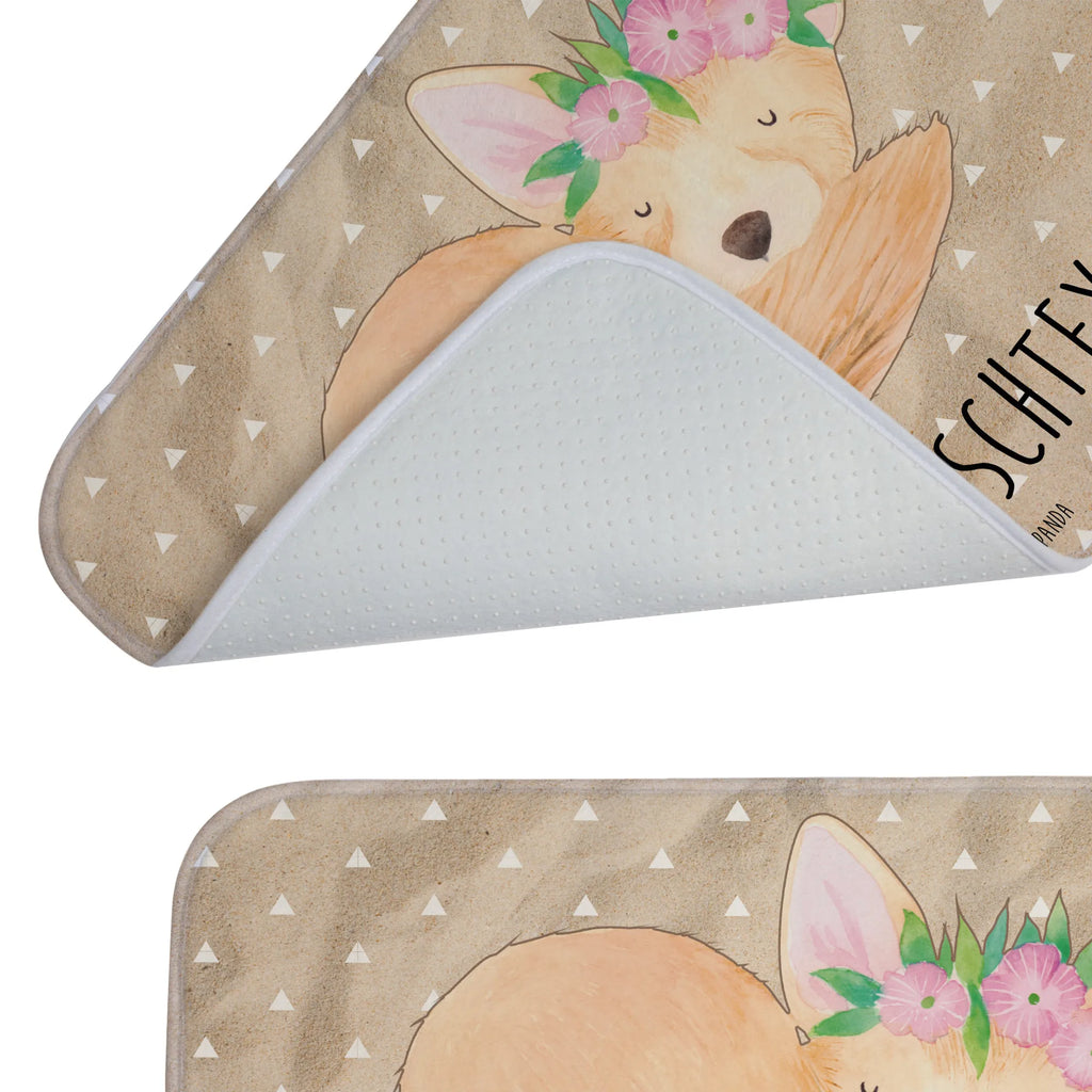 Personalisierter Badvorleger Wüstenfuchs Blumenkranz Badvorleger Mit Gravur, Waschbarer Badvorleger Mit Namen, Duschvorleger Mit Namen, Badvorleger Baumwolle Mit Namen, Rutschfester Badvorleger Mit Namen, Badezimmer Matte Mit Namen, Badvorleger Modern Mit Namen, Badvorleger Mit Wunschtext, Badvorleger Selbst Gestalten, Badvorleger Nachhaltig Mit Namen, Bad Fußmatte Personalisiert, Webegeschenk mit Firmennamen, Weicher Badvorleger Mit Wunschtext, Badläufer Mit Namen, Badvorleger Gäste-WC Personalisiert, Badvorleger Groß Mit Wunschtext, Badvorleger Für Dusche Mit Wunschtext, Badvorleger Für Badewanne Mit Namen, Badvorleger Mit Initialen, Badvorleger Vintage Mit Namen, Badvorleger Klassisch Mit Wunschtext, Saugfähiger Badvorleger Mit Wunschtext, Teppich Fürs Bad Mit Namen, Badematte Mit Namen, Werbegeschenk mit Text, Badezimmermatte Mit Wunschtext, Badvorleger Gemustert Mit Wunschtext, Badteppich Mit Wunschtext, Badvorleger Mit Namen, Badvorleger Schwarz Mit Wunschtext, Rechteckiger Badvorleger Mit Namen, Runder Badvorleger Personalisiert, Badvorleger Weiß Mit Namen, Badmatte Waschbar Mit Wunschtext, Badematte Rutschfest Mit Namen, Badematten Set Personalisiert, Badvorleger Mit Bestickung, Badgarnitur Mit Wunschtext, Badezimmerteppich Personalisiert, Personaliserter Badvorleger, Badvorleger Klein Mit Namen, Badvorleger Mikrofaser Personalisiert, Badvorleger Design Mit Gravur, Afrika, Wildtiere, Wüste, Blumenkranz, Blumen, Wüstenfuchs, Glücklich