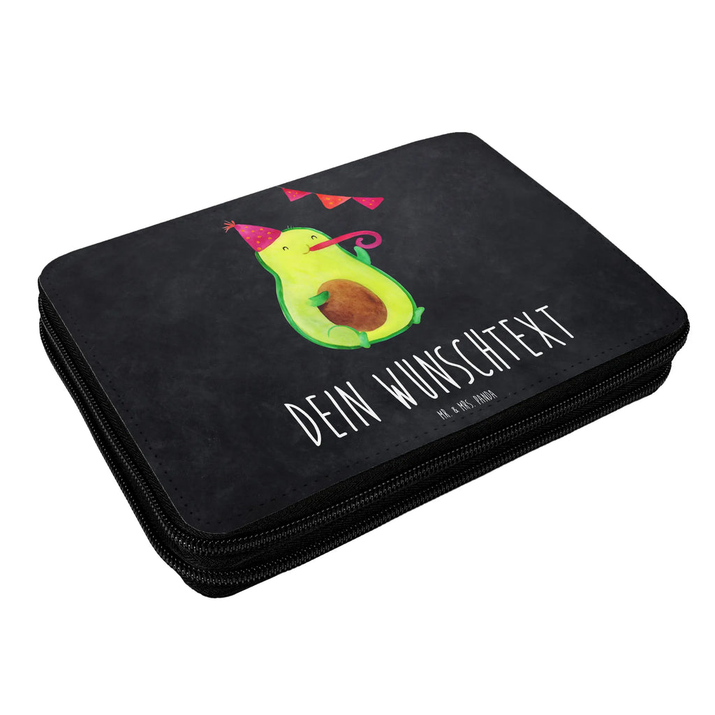Personalisierte Federmappe Avocado Party Personalisierte Federmappe, Stifterolle mit Namen, Personalisierte Stiftetasche, PersonalisierteS Stifte Etui, PersonalisierteS Federmäppchen, Federmappe mit Namen, Personalisierte Stifterolle, Federmäppchen mit Namen, Stiftemappe mit Namen, Avocado, Veggie, Vegan, Gesund, Abifeier, Party, Schulabschluss, Abschluss, Geburtstag, Klassenfeier, Bestanden, Abi, Lieblingstag, Jahrestag, Jubiläum, Firmenfeier, Feierei, Feier, Avocados, Prüfung, Geburtstagsfeier, Happy Birthday