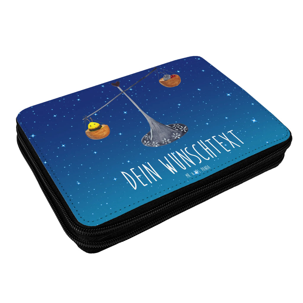 Personalisierte Federmappe Sternzeichen Waage Personalisierte Stiftetasche, Kinder Federmappe, Büro Stifte Etui, Schülerin, PersonalisierteS Stifte Etui, Federmäppchen bedruckt, Stifterolle mit Namen, Federmappe mit Namen, Bestückte Federmappe, Federmappe Einschulung, Stiftemappe mit Namen, Grundschule, Schule, Einschulung, Personalisierte Federmappe, Geschenk, Federmäppchen mit Namen, Personalisierte Stifterolle, Schüler, Kind, PersonalisierteS Federmäppchen, Motiv, Tierkreiszeichen, Sternzeichen, Horoskop, Astrologie, Aszendent, Geschenk September, Waage Sternzeichen, Hummel, Waage, Waage Geschenk, Geburtstag September, Gleichgewicht, Marienkäfer, Geschenk Oktober, Biene, Geburtstag Oktober