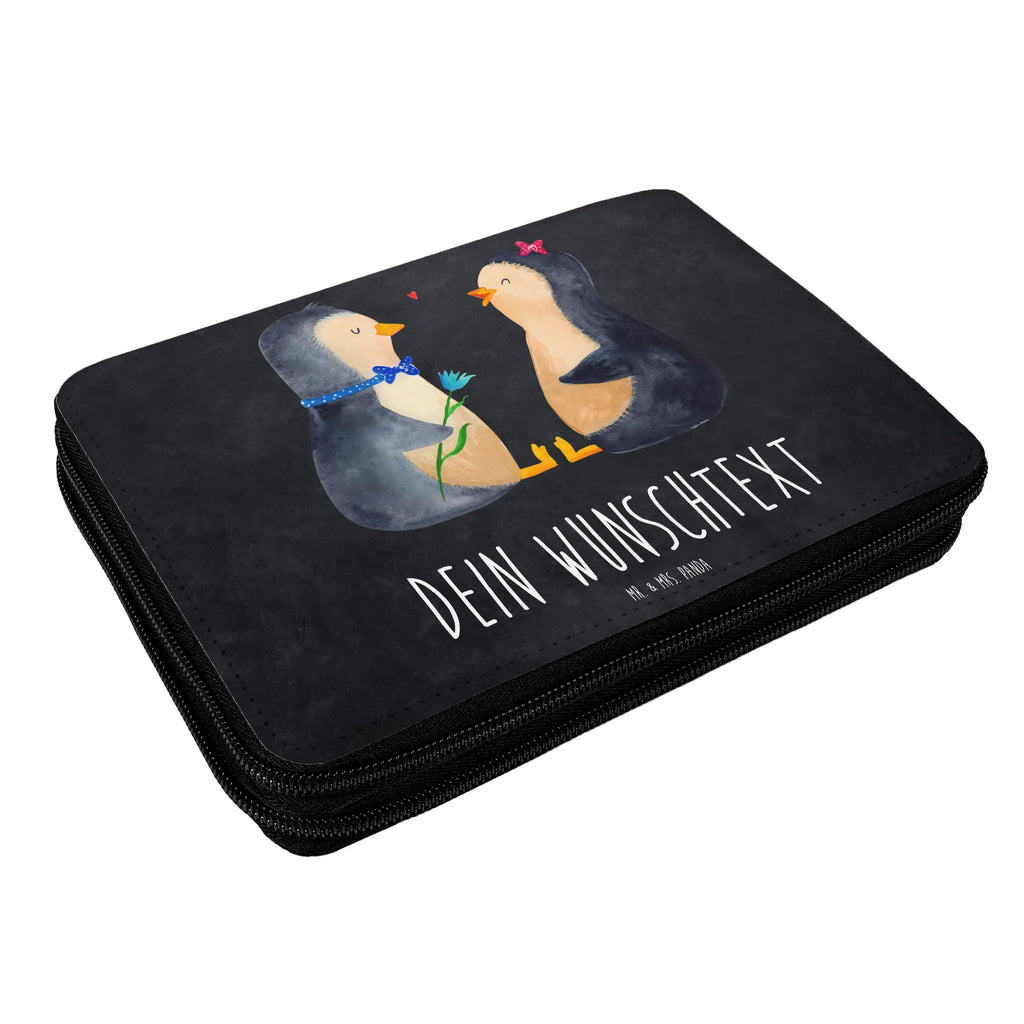 Personalisierte Federmappe Pinguin Pärchen PersonalisierteS Federmäppchen, Personalisierte Stiftetasche, Stifterolle mit Namen, PersonalisierteS Stifte Etui, Federmappe mit Namen, Personalisierte Federmappe, Stiftemappe mit Namen, Federmäppchen mit Namen, Personalisierte Stifterolle, Pinguin, Verlobung, Große Liebe, Hochzeitsgeschenk, Hochzeitstag, Hochzeit, Jahrestag, Liebesbeweis, Liebesgeschenk, Pinguine, Liebespaar, Traumpaar, Liebe