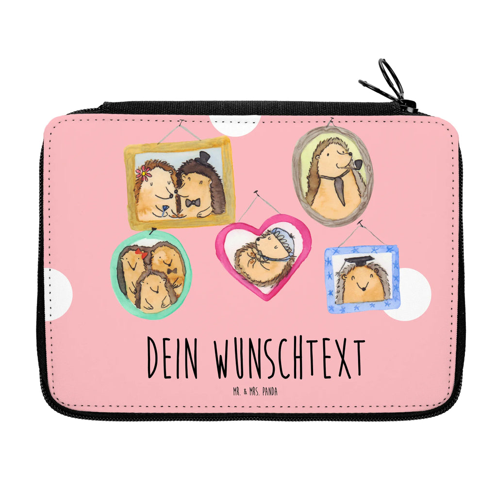 Personalised leather folder Hedgehog family Personalisierte Stiftetasche, Federmäppchen mit Namen, Motiv, Bestückte Federmappe, PersonalisierteS Stifte Etui, Geschenk, Büro Stifte Etui, Stifterolle mit Namen, Kind, Personalisierte Federmappe, Federmäppchen bedruckt, Personalisierte Stifterolle, Federmappe mit Namen, Kinder Federmappe, Federmappe Einschulung, Schülerin, Grundschule, Einschulung, Schüler, Schule, PersonalisierteS Federmäppchen, Stiftemappe mit Namen, Familie, Vatertag, Muttertag, Bruder, Schwester, Mama, Papa, Oma, Opa, Glück, Bilder, Igel, Liebe, Zusammenhalt