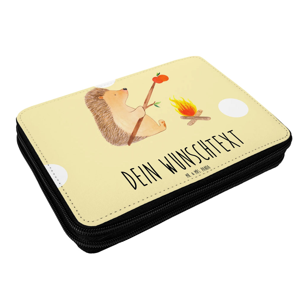 Personalisierte Federmappe Igel grillt Federmäppchen mit Namen, Personalisierte Federmappe, Personalisierte Stiftetasche, Stifterolle mit Namen, Stiftemappe mit Namen, PersonalisierteS Federmäppchen, Federmappe mit Namen, Personalisierte Stifterolle, PersonalisierteS Stifte Etui, Lustige Sprüche, Tiere, Tiermotive, Gute Laune, Sinn Des Lebens, Spruch, Grillen, Motivation, Arbeitslos, Ziele, Igel
