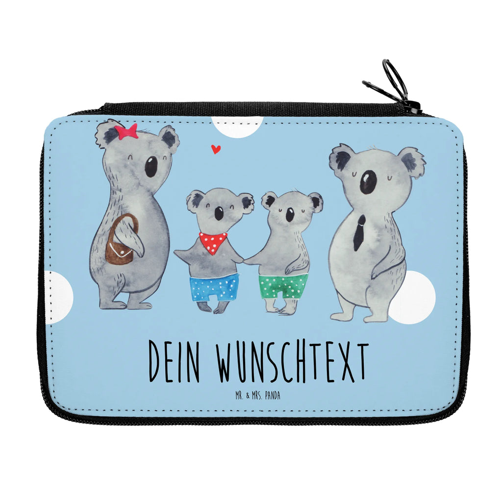 Personalisierte Federmappe Koala Familie zwei Personalisierte Stiftetasche, Personalisierte Stifterolle, Federmäppchen mit Namen, PersonalisierteS Federmäppchen, PersonalisierteS Stifte Etui, Stifterolle mit Namen, Federmappe mit Namen, Stiftemappe mit Namen, Personalisierte Federmappe, Schwester, Familie, Vatertag, Opa, Oma, Muttertag, Papa, Mama, Bruder, Beste Familie, Koala, Koalafamilie, Familienzeit, Koalabär, Familienleben, Lieblingsfamilie