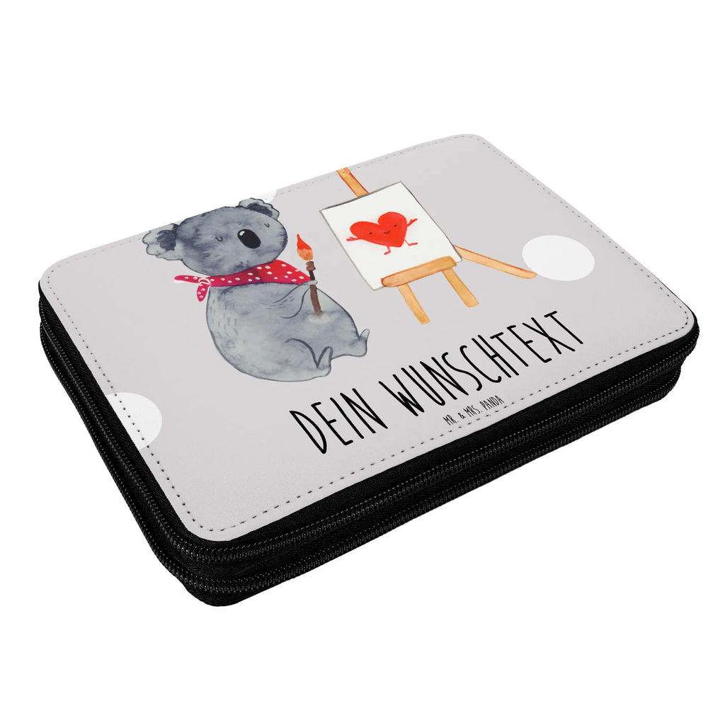 Personalised leather folder Koala bear Artist Kind, PersonalisierteS Federmäppchen, Federmappe Einschulung, Federmäppchen mit Namen, Bestückte Federmappe, Federmäppchen bedruckt, Stifterolle mit Namen, Personalisierte Stifterolle, Schülerin, PersonalisierteS Stifte Etui, Personalisierte Stiftetasche, Schüler, Grundschule, Geschenk, Kinder Federmappe, Büro Stifte Etui, Einschulung, Stiftemappe mit Namen, Federmappe mit Namen, Motiv, Personalisierte Federmappe, Schule, Koala, Koalabär, Gefühle, Künstler, zeichnen, Liebesgeschenk, Liebensbeweis, Liebe