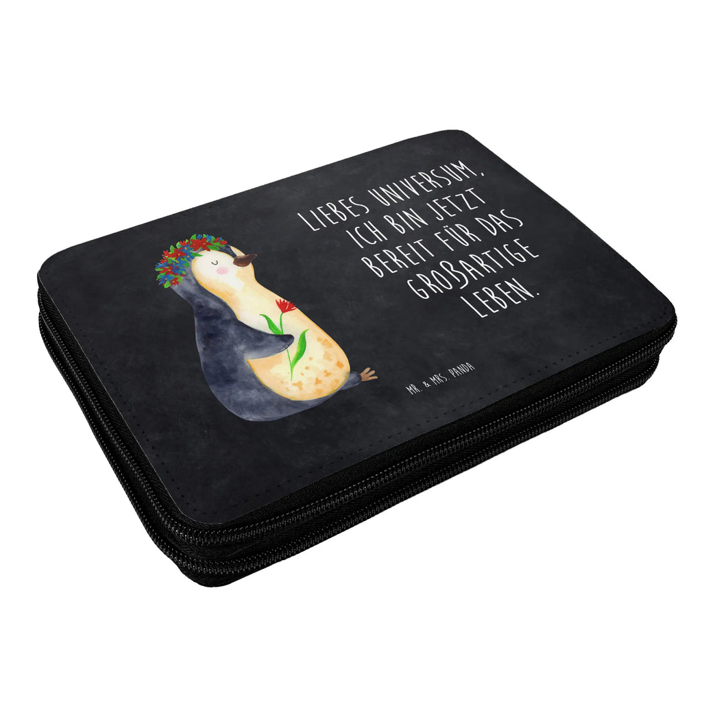 Federmappe Pinguin Blumen Federmäppchen bedruckt, Stifte Etui, Geschenk, Motiv, Stiftetasche, Stifterolle, Kind, Grundschule, Schüler, Federmappe Einschulung, Einschulung, Federmappe, Federmäppchen, Kinder Federmappe, Büro Stifte Etui, Bestückte Federmappe, Schülerin, Schule, Pinguin, Ziele, Universum, Geschenkidee, Lebensziele, Pinguine, Liebeskummer, Leben, Motivation, Lebenslust, Wünsche, Blumenkranz