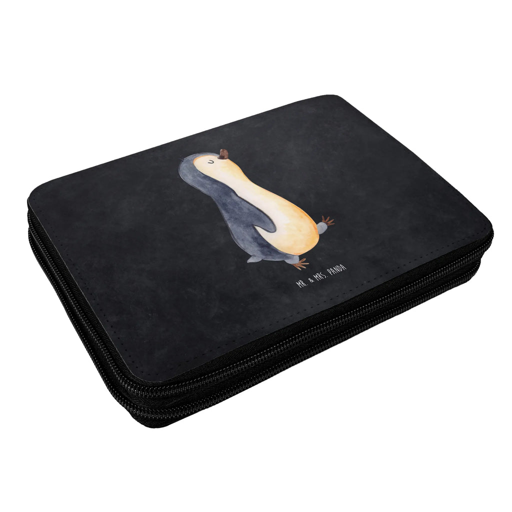 Leather folder Penguin march Schlampermäppchen, Buntstiftetui, Stifte Etui, Schreibmappe, Bleistiftetui, Stiftemappe, Etui für Stifte, Schüleretui, Federtasche, Stiftetasche, Farbstiftetui, Buntstiftmäppchen, Bleistift Etui, Federmappe Set, Schuletui, Federmäppchen, Zeichenetui, Schulmäppchen, Schreibetui, Stifteetui, Malmappe, Mäppchen, Stiftebeutel, Pinguin, Frühaufsteher, Pinguine, Bruder, Langschläfer, Familie, Schwester