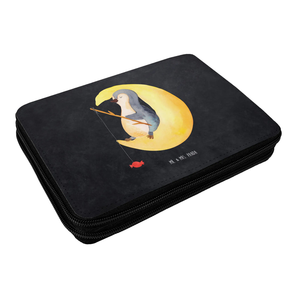 Leather folder Penguin moon Mäppchen, Malmappe, Schulmäppchen, Schuletui, Schreibetui, Stiftebeutel, Federtasche, Stiftemappe, Buntstiftetui, Bleistiftetui, Stifte Etui, Federmappe Set, Buntstiftmäppchen, Schreibmappe, Farbstiftetui, Federmäppchen, Stiftetasche, Zeichenetui, Schüleretui, Schlampermäppchen, Stifteetui, Etui für Stifte, Bleistift Etui, Pinguin, Schlafzimmer, Pinguine, Schlafstörungen, Gästezimmer, schlafen, Einschlafen, Spruch, Nachtruhe