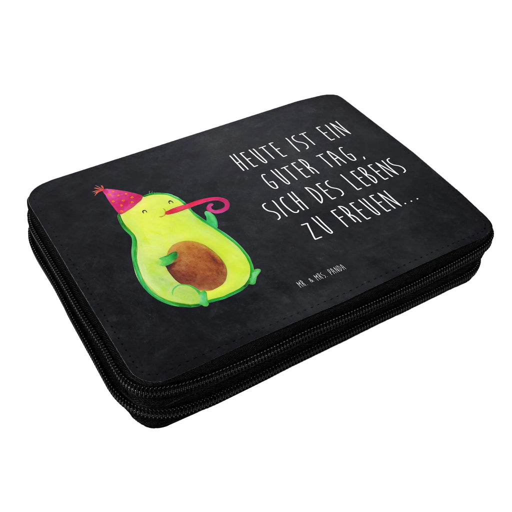 Federmappe Avocado Feier Stiftetasche, Stiftemappe, Federmappe Set, Stiftebeutel, Federmäppchen, Zeichenetui, Buntstiftetui, Schreibmappe, Stifte Etui, Buntstiftmäppchen, Schlampermäppchen, Schuletui, Bleistift Etui, Federtasche, Schreibetui, Schulmäppchen, Bleistiftetui, Etui für Stifte, Stifteetui, Farbstiftetui, Schüleretui, Mäppchen, Malmappe, Vegan, Veggie, Gesund, Avocado, Fete, Feier, Gute Laune, Geburtstag, Tröte, Feierlichkeit, Party