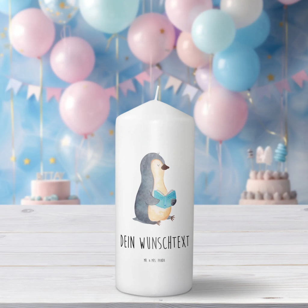Personalised candle Penguin A book Kerzen-Set Mit Namensgravur, Osterkerze Mit Namen, Kommunionkerze Mit Namen, Kerze Mit Namen, Fair-Trade-Kerze Mit Namensgravur, Weihnachtskerze Mit Namensgravur, Kerze Mit Spruch Und Namen, Kerze Für Geburtstag Mit Wunschname, Streukerze Mit Namensdruck, Votivkerze Mit Wunschname, Stearinkerze Mit Gravur, Gedenkkerze Mit Namen, Metall-Kerze Mit Namensgravur, Gastgeschenk Kerze Mit Namen, Glas-Kerze Mit Wunschname, Kerze Für Hochzeit Mit Namensgravur, Stabkerze Mit Gravur, Bienenwachskerze Mit Wunschname, Teelicht Mit Namensdruck, Handgegossene Kerze Mit Namen, Personalisierte Kerze, Andachtskerze Mit Namensgravur, Bio-Kerze Mit Wunschname, Laternenkerze Mit Namensdruck, Tischkerze Mit Namensdruck, Firmungskerze Mit Wunschname, Taufekerze Mit Namensgravur, Stumpenkerze Mit Namensgravur, Grabkerze Mit Namensgravur, Blockkerze Mit Namensdruck, Schwimmkerze Mit Namen, Gartenkerze Mit Namen, Duftkerze Mit Namen, Sojawachskerze Mit Namensdruck, LED-Kerze Mit Wunschname, Outdoor-Kerze Mit Namensgravur, Tafelkerze Mit Wunschname, Kerze Mit Prägung Und Wunschname, Trauerkerze Mit Namen, Handgemachte Kerze Mit Wunschname, Holz-Kerze Mit Namen, Adventskerze Mit Wunschname, Pinguin, Bücherwurm, Lesen, Urlaub, Buch, Ferien, Pinguine, Faulenzen, Nichtstun, Freizeit