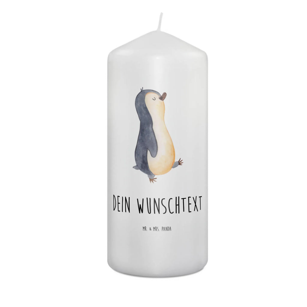 Personalisierte Kerze Pinguin marschierend Votivkerze Mit Wunschname, Tafelkerze Mit Wunschname, Fair-Trade-Kerze Mit Namensgravur, Metall-Kerze Mit Namensgravur, Duftkerze Mit Namen, Trauerkerze Mit Namen, LED-Kerze Mit Wunschname, Streukerze Mit Namensdruck, Gedenkkerze Mit Namen, Stearinkerze Mit Gravur, Gastgeschenk Kerze Mit Namen, Tischkerze Mit Namensdruck, Kerze Mit Namen, Andachtskerze Mit Namensgravur, Kerze Für Geburtstag Mit Wunschname, Outdoor-Kerze Mit Namensgravur, Adventskerze Mit Wunschname, Kerze Für Hochzeit Mit Namensgravur, Osterkerze Mit Namen, Handgemachte Kerze Mit Wunschname, Sojawachskerze Mit Namensdruck, Laternenkerze Mit Namensdruck, Glas-Kerze Mit Wunschname, Stumpenkerze Mit Namensgravur, Holz-Kerze Mit Namen, Teelicht Mit Namensdruck, Personalisierte Kerze, Schwimmkerze Mit Namen, Kerze Mit Spruch Und Namen, Bienenwachskerze Mit Wunschname, Gartenkerze Mit Namen, Kerze Mit Prägung Und Wunschname, Bio-Kerze Mit Wunschname, Kommunionkerze Mit Namen, Handgegossene Kerze Mit Namen, Grabkerze Mit Namensgravur, Blockkerze Mit Namensdruck, Weihnachtskerze Mit Namensgravur, Stabkerze Mit Gravur, Firmungskerze Mit Wunschname, Kerzen-Set Mit Namensgravur, Taufekerze Mit Namensgravur, Pinguin, Pinguine, Langschläfer, Bruder, Familie, Schwester, Frühaufsteher