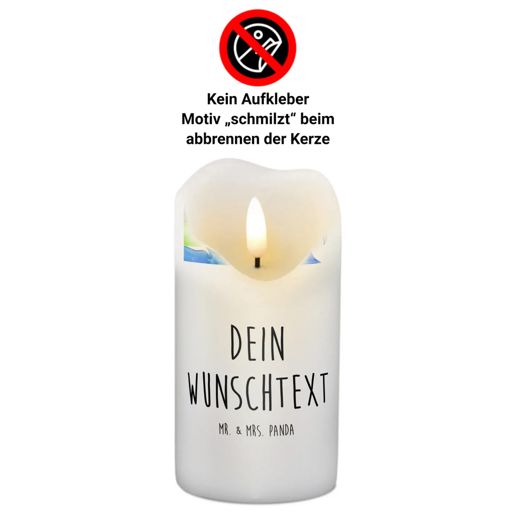 Personalisierte Kerze Pinguin Surfer Taufekerze Mit Namensgravur, Laternenkerze Mit Namensdruck, Outdoor-Kerze Mit Namensgravur, Stearinkerze Mit Gravur, Stabkerze Mit Gravur, Kerzen-Set Mit Namensgravur, Gastgeschenk Kerze Mit Namen, Gedenkkerze Mit Namen, Teelicht Mit Namensdruck, Osterkerze Mit Namen, Schwimmkerze Mit Namen, Kerze Mit Prägung Und Wunschname, Adventskerze Mit Wunschname, Kerze Mit Namen, Handgemachte Kerze Mit Wunschname, Handgegossene Kerze Mit Namen, Andachtskerze Mit Namensgravur, Tischkerze Mit Namensdruck, Glas-Kerze Mit Wunschname, Kommunionkerze Mit Namen, Tafelkerze Mit Wunschname, Holz-Kerze Mit Namen, Bienenwachskerze Mit Wunschname, Gartenkerze Mit Namen, Firmungskerze Mit Wunschname, Kerze Für Hochzeit Mit Namensgravur, Kerze Für Geburtstag Mit Wunschname, LED-Kerze Mit Wunschname, Weihnachtskerze Mit Namensgravur, Blockkerze Mit Namensdruck, Fair-Trade-Kerze Mit Namensgravur, Kerze Mit Spruch Und Namen, Streukerze Mit Namensdruck, Personalisierte Kerze, Grabkerze Mit Namensgravur, Sojawachskerze Mit Namensdruck, Trauerkerze Mit Namen, Votivkerze Mit Wunschname, Duftkerze Mit Namen, Metall-Kerze Mit Namensgravur, Bio-Kerze Mit Wunschname, Stumpenkerze Mit Namensgravur, Pinguin, Surfer, Portugal, Hawaii, Pinguine, Urlaub, Surfen, Wellen, Wellen Reiten