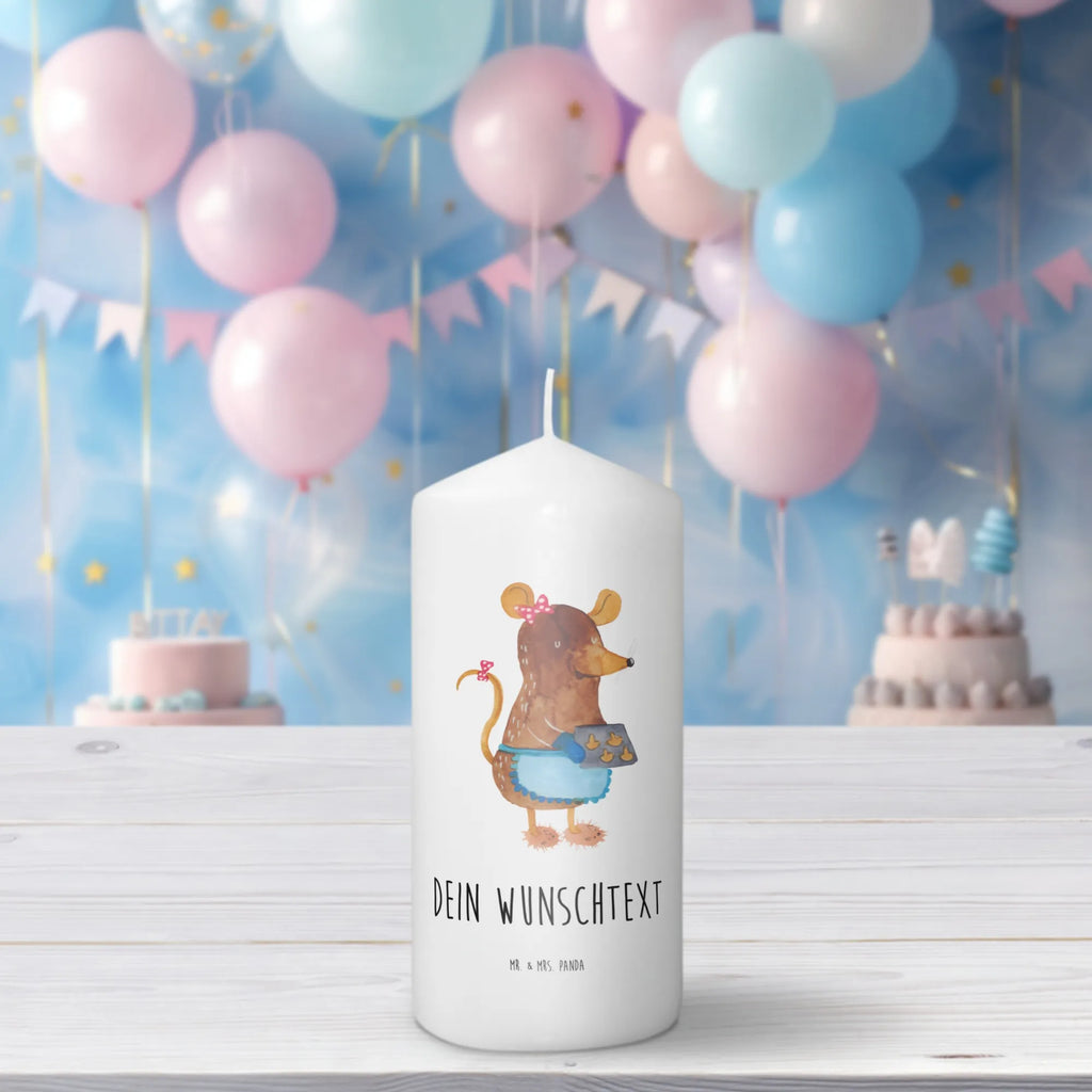 Personalised candle Mouse Cookies Holz-Kerze Mit Namen, Andachtskerze Mit Namensgravur, Kerze Für Hochzeit Mit Namensgravur, Handgemachte Kerze Mit Wunschname, Fair-Trade-Kerze Mit Namensgravur, Tischkerze Mit Namensdruck, Taufekerze Mit Namensgravur, Gastgeschenk Kerze Mit Namen, Stabkerze Mit Gravur, Osterkerze Mit Namen, Bio-Kerze Mit Wunschname, Outdoor-Kerze Mit Namensgravur, Gartenkerze Mit Namen, Stumpenkerze Mit Namensgravur, Adventskerze Mit Wunschname, Votivkerze Mit Wunschname, Streukerze Mit Namensdruck, Blockkerze Mit Namensdruck, Kerze Mit Prägung Und Wunschname, Gedenkkerze Mit Namen, Kerzen-Set Mit Namensgravur, Glas-Kerze Mit Wunschname, Firmungskerze Mit Wunschname, Laternenkerze Mit Namensdruck, Duftkerze Mit Namen, Kerze Mit Namen, Weihnachtskerze Mit Namensgravur, Kerze Mit Spruch Und Namen, Teelicht Mit Namensdruck, Kommunionkerze Mit Namen, Bienenwachskerze Mit Wunschname, Personalisierte Kerze, Handgegossene Kerze Mit Namen, Kerze Für Geburtstag Mit Wunschname, Tafelkerze Mit Wunschname, LED-Kerze Mit Wunschname, Grabkerze Mit Namensgravur, Trauerkerze Mit Namen, Metall-Kerze Mit Namensgravur, Schwimmkerze Mit Namen, Stearinkerze Mit Gravur, Sojawachskerze Mit Namensdruck, Weihnachten, Winter, Weihnachtsdeko, Nikolaus, Advent, Heiligabend, Wintermotiv, Maus, Plätzchen, Backen, Chaosqueen, Weihnachtsbäckerei, Weihnachtskekse, Kekse