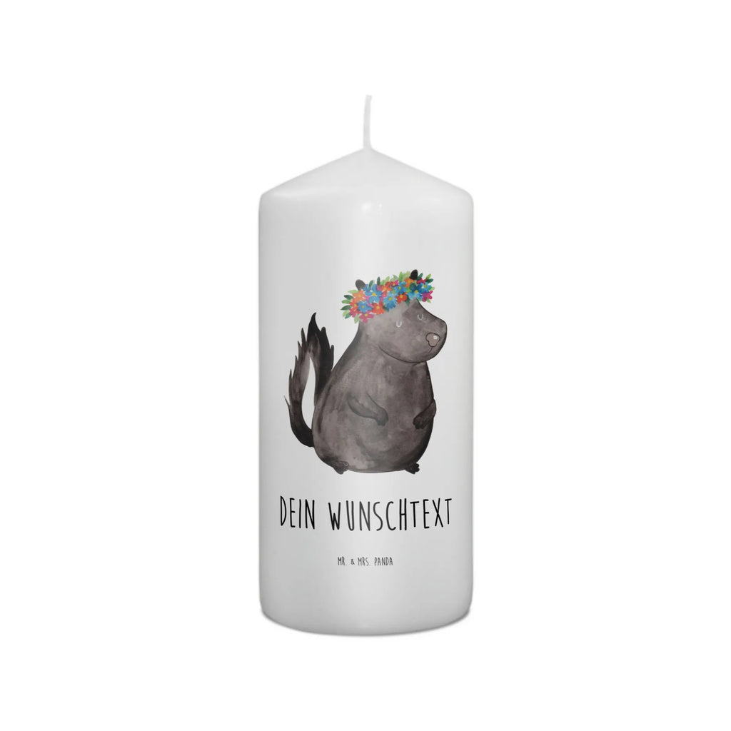 Personalisierte Kerze Stinktier Blumenmaedchen Trauerkerze Mit Namen, Bienenwachskerze Mit Wunschname, Tafelkerze Mit Wunschname, Stabkerze Mit Gravur, Kerze Für Geburtstag Mit Wunschname, Gartenkerze Mit Namen, Bio-Kerze Mit Wunschname, Gastgeschenk Kerze Mit Namen, Gedenkkerze Mit Namen, Tischkerze Mit Namensdruck, Streukerze Mit Namensdruck, Weihnachtskerze Mit Namensgravur, Andachtskerze Mit Namensgravur, Osterkerze Mit Namen, Laternenkerze Mit Namensdruck, Firmungskerze Mit Wunschname, Sojawachskerze Mit Namensdruck, Stearinkerze Mit Gravur, Kerze Für Hochzeit Mit Namensgravur, Grabkerze Mit Namensgravur, Kerze Mit Prägung Und Wunschname, Metall-Kerze Mit Namensgravur, Kommunionkerze Mit Namen, Handgemachte Kerze Mit Wunschname, LED-Kerze Mit Wunschname, Duftkerze Mit Namen, Kerze Mit Spruch Und Namen, Taufekerze Mit Namensgravur, Adventskerze Mit Wunschname, Glas-Kerze Mit Wunschname, Teelicht Mit Namensdruck, Stumpenkerze Mit Namensgravur, Schwimmkerze Mit Namen, Personalisierte Kerze, Votivkerze Mit Wunschname, Fair-Trade-Kerze Mit Namensgravur, Holz-Kerze Mit Namen, Outdoor-Kerze Mit Namensgravur, Blockkerze Mit Namensdruck, Handgegossene Kerze Mit Namen, Kerze Mit Namen, Kerzen-Set Mit Namensgravur, Stinktier, Skunk, Wildtier, Stinker, Yoga, Raubtier, Namaste, Stinki