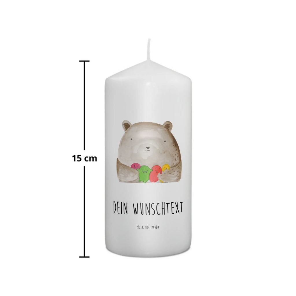 Personalisierte Kerze Bär Gefühl Grabkerze Mit Namensgravur, Kerze Mit Spruch Und Namen, Andachtskerze Mit Namensgravur, Handgemachte Kerze Mit Wunschname, Laternenkerze Mit Namensdruck, LED-Kerze Mit Wunschname, Gastgeschenk Kerze Mit Namen, Votivkerze Mit Wunschname, Osterkerze Mit Namen, Schwimmkerze Mit Namen, Tischkerze Mit Namensdruck, Stumpenkerze Mit Namensgravur, Duftkerze Mit Namen, Firmungskerze Mit Wunschname, Weihnachtskerze Mit Namensgravur, Blockkerze Mit Namensdruck, Gartenkerze Mit Namen, Kerze Für Hochzeit Mit Namensgravur, Sojawachskerze Mit Namensdruck, Kerze Mit Prägung Und Wunschname, Handgegossene Kerze Mit Namen, Bio-Kerze Mit Wunschname, Holz-Kerze Mit Namen, Trauerkerze Mit Namen, Personalisierte Kerze, Gedenkkerze Mit Namen, Kerzen-Set Mit Namensgravur, Adventskerze Mit Wunschname, Kerze Mit Namen, Fair-Trade-Kerze Mit Namensgravur, Stearinkerze Mit Gravur, Metall-Kerze Mit Namensgravur, Taufekerze Mit Namensgravur, Bienenwachskerze Mit Wunschname, Glas-Kerze Mit Wunschname, Outdoor-Kerze Mit Namensgravur, Stabkerze Mit Gravur, Kommunionkerze Mit Namen, Teelicht Mit Namensdruck, Kerze Für Geburtstag Mit Wunschname, Tafelkerze Mit Wunschname, Streukerze Mit Namensdruck, Bär, Teddy, Teddybär, Verrückt, Wahnsinn, Durchgedreht