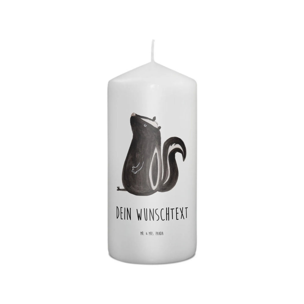 Personalizowana świeca skunks siedzenie Stumpenkerze Mit Namensgravur, Teelicht Mit Namensdruck, Kerze Für Geburtstag Mit Wunschname, Blockkerze Mit Namensdruck, Bienenwachskerze Mit Wunschname, Glas-Kerze Mit Wunschname, Kerze Für Hochzeit Mit Namensgravur, Gedenkkerze Mit Namen, Holz-Kerze Mit Namen, LED-Kerze Mit Wunschname, Personalisierte Kerze, Stabkerze Mit Gravur, Duftkerze Mit Namen, Taufekerze Mit Namensgravur, Firmungskerze Mit Wunschname, Stearinkerze Mit Gravur, Laternenkerze Mit Namensdruck, Bio-Kerze Mit Wunschname, Kerze Mit Prägung Und Wunschname, Handgemachte Kerze Mit Wunschname, Adventskerze Mit Wunschname, Trauerkerze Mit Namen, Grabkerze Mit Namensgravur, Fair-Trade-Kerze Mit Namensgravur, Streukerze Mit Namensdruck, Kommunionkerze Mit Namen, Andachtskerze Mit Namensgravur, Tafelkerze Mit Wunschname, Metall-Kerze Mit Namensgravur, Kerze Mit Namen, Outdoor-Kerze Mit Namensgravur, Weihnachtskerze Mit Namensgravur, Tischkerze Mit Namensdruck, Kerze Mit Spruch Und Namen, Gastgeschenk Kerze Mit Namen, Schwimmkerze Mit Namen, Osterkerze Mit Namen, Kerzen-Set Mit Namensgravur, Handgegossene Kerze Mit Namen, Sojawachskerze Mit Namensdruck, Votivkerze Mit Wunschname, Gartenkerze Mit Namen, Stinktier, Skunk, Raubtier, Recht, Spruch, Wildtier, Stinki, Büro, Besserwisser, Stinker