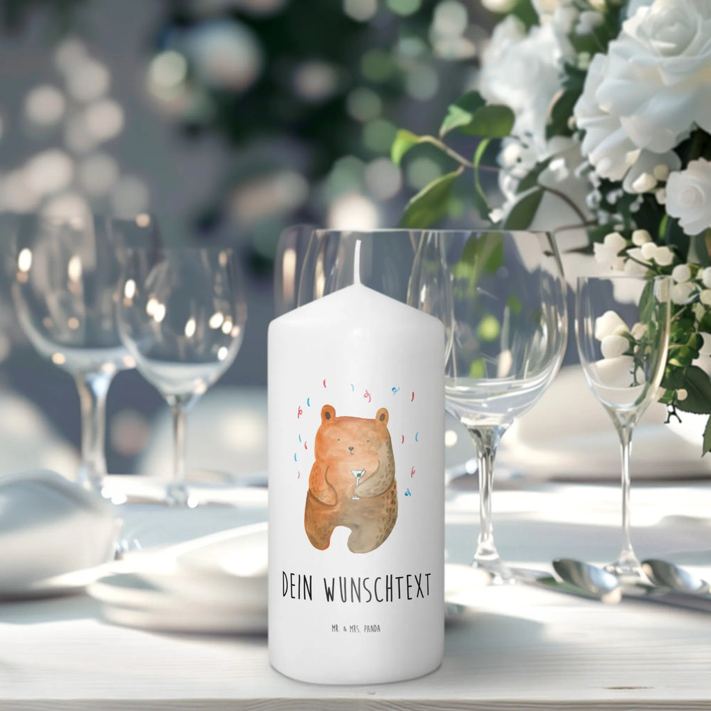 Personalisierte Kerze Bär Party Gartenkerze Mit Namen, Kerze Für Hochzeit Mit Namensgravur, Taufekerze Mit Namensgravur, Kerze Mit Prägung Und Wunschname, Teelicht Mit Namensdruck, Glas-Kerze Mit Wunschname, Kerze Mit Spruch Und Namen, Firmungskerze Mit Wunschname, Bio-Kerze Mit Wunschname, Sojawachskerze Mit Namensdruck, Laternenkerze Mit Namensdruck, Handgemachte Kerze Mit Wunschname, Personalisierte Kerze, Kerzen-Set Mit Namensgravur, Handgegossene Kerze Mit Namen, Adventskerze Mit Wunschname, Grabkerze Mit Namensgravur, Blockkerze Mit Namensdruck, Streukerze Mit Namensdruck, LED-Kerze Mit Wunschname, Outdoor-Kerze Mit Namensgravur, Stabkerze Mit Gravur, Kommunionkerze Mit Namen, Metall-Kerze Mit Namensgravur, Osterkerze Mit Namen, Gastgeschenk Kerze Mit Namen, Fair-Trade-Kerze Mit Namensgravur, Weihnachtskerze Mit Namensgravur, Schwimmkerze Mit Namen, Tischkerze Mit Namensdruck, Tafelkerze Mit Wunschname, Duftkerze Mit Namen, Trauerkerze Mit Namen, Votivkerze Mit Wunschname, Gedenkkerze Mit Namen, Kerze Für Geburtstag Mit Wunschname, Stumpenkerze Mit Namensgravur, Holz-Kerze Mit Namen, Bienenwachskerze Mit Wunschname, Stearinkerze Mit Gravur, Kerze Mit Namen, Andachtskerze Mit Namensgravur, Teddy, Bär, Teddybär, Mitbringsel, Feiern, Party, Geburtstag, Lustig, Geburtstagsgeschenk, Gute Laune, Abfeiern, Geschenk
