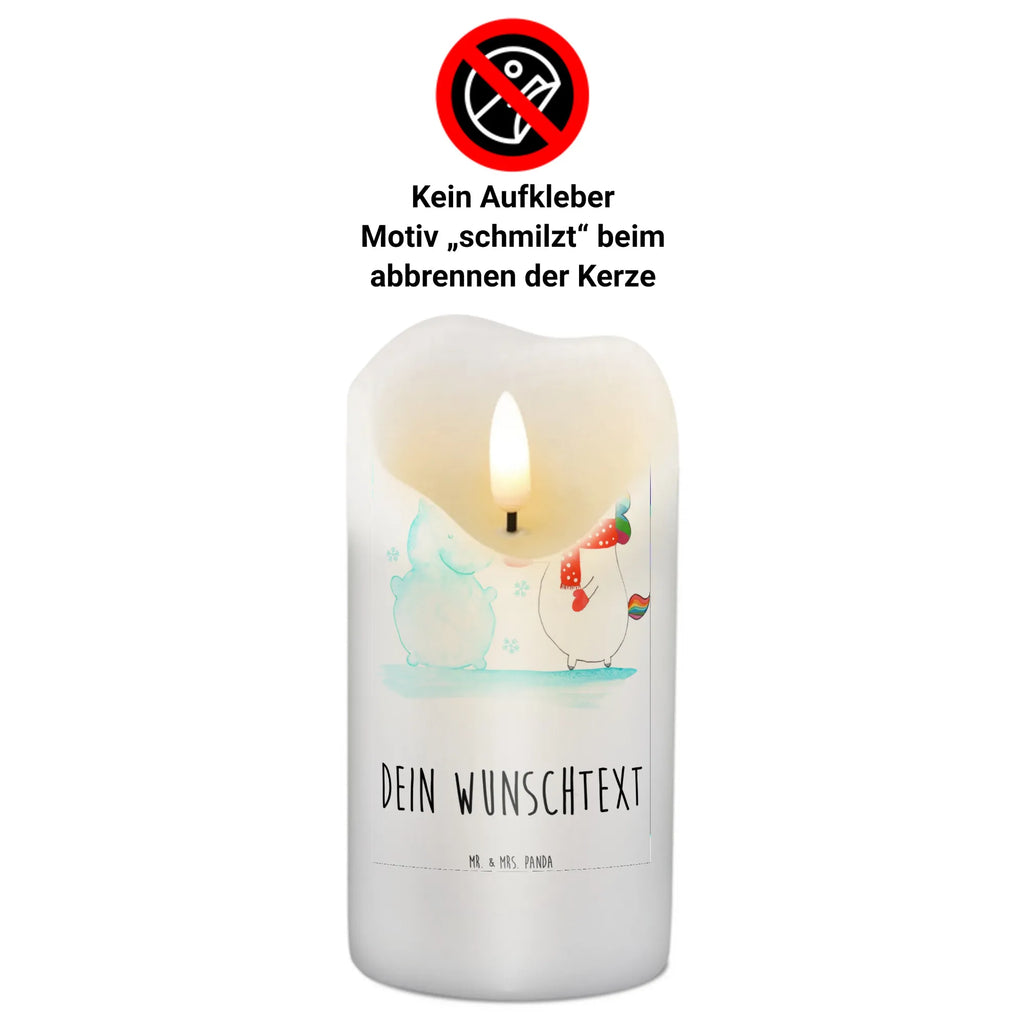 Personalisierte Kerze Einhorn Schneemann LED-Kerze Mit Wunschname, Sojawachskerze Mit Namensdruck, Streukerze Mit Namensdruck, Blockkerze Mit Namensdruck, Stabkerze Mit Gravur, Kerze Mit Namen, Andachtskerze Mit Namensgravur, Schwimmkerze Mit Namen, Metall-Kerze Mit Namensgravur, Tafelkerze Mit Wunschname, Weihnachtskerze Mit Namensgravur, Adventskerze Mit Wunschname, Laternenkerze Mit Namensdruck, Kerze Für Hochzeit Mit Namensgravur, Duftkerze Mit Namen, Handgegossene Kerze Mit Namen, Teelicht Mit Namensdruck, Osterkerze Mit Namen, Firmungskerze Mit Wunschname, Glas-Kerze Mit Wunschname, Holz-Kerze Mit Namen, Kerzen-Set Mit Namensgravur, Personalisierte Kerze, Kommunionkerze Mit Namen, Gedenkkerze Mit Namen, Stearinkerze Mit Gravur, Gastgeschenk Kerze Mit Namen, Handgemachte Kerze Mit Wunschname, Outdoor-Kerze Mit Namensgravur, Trauerkerze Mit Namen, Bio-Kerze Mit Wunschname, Fair-Trade-Kerze Mit Namensgravur, Bienenwachskerze Mit Wunschname, Kerze Für Geburtstag Mit Wunschname, Votivkerze Mit Wunschname, Tischkerze Mit Namensdruck, Taufekerze Mit Namensgravur, Kerze Mit Prägung Und Wunschname, Stumpenkerze Mit Namensgravur, Gartenkerze Mit Namen, Kerze Mit Spruch Und Namen, Grabkerze Mit Namensgravur, Unicorn, Einhorn, Einhörner, Einhorn Deko, X-Mas, Handschuhe, kalt, Weihnachten, Schnee, Mütze, Schneemann, Winter, Kuchen