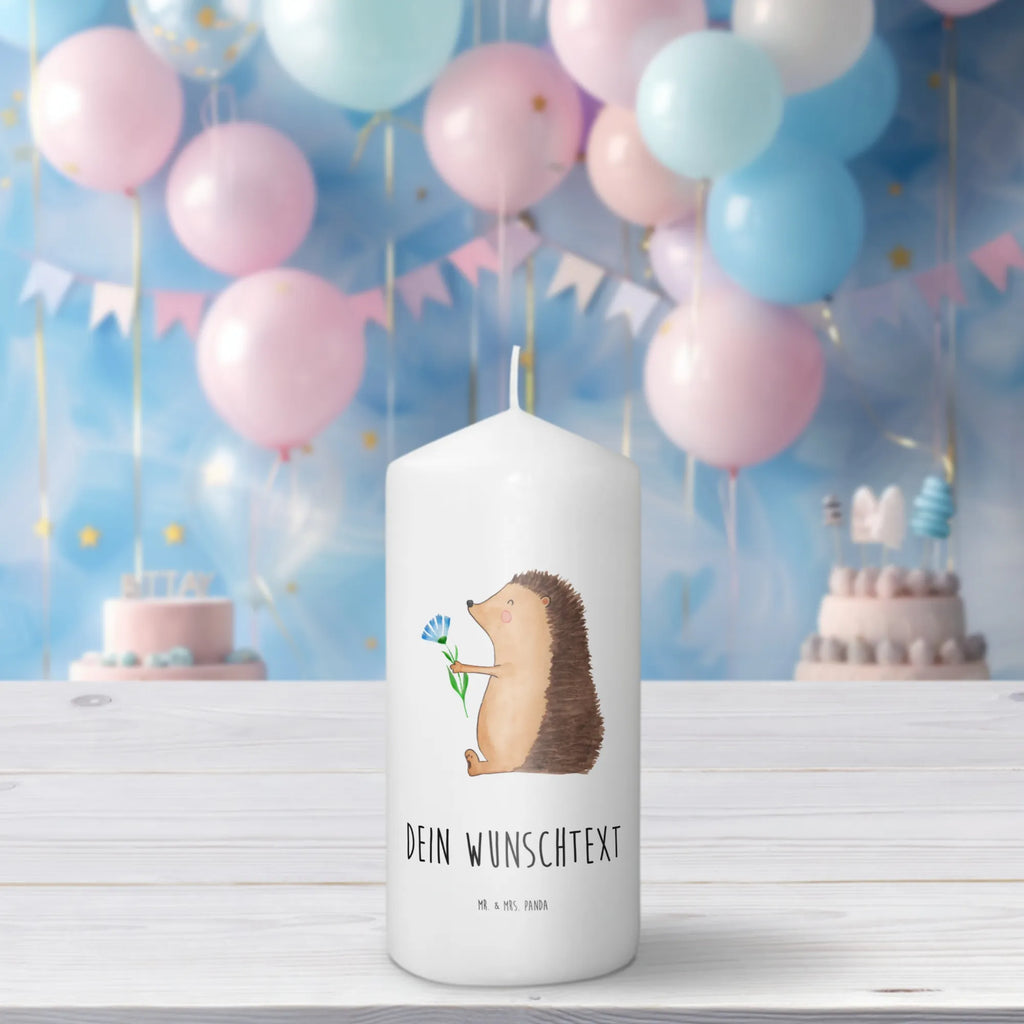 Personalisierte Kerze Igel mit Blume Kerze Für Geburtstag Mit Wunschname, Osterkerze Mit Namen, Stearinkerze Mit Gravur, Holz-Kerze Mit Namen, Blockkerze Mit Namensdruck, Handgegossene Kerze Mit Namen, LED-Kerze Mit Wunschname, Personalisierte Kerze, Votivkerze Mit Wunschname, Outdoor-Kerze Mit Namensgravur, Taufekerze Mit Namensgravur, Kerze Mit Prägung Und Wunschname, Grabkerze Mit Namensgravur, Kerze Mit Namen, Gastgeschenk Kerze Mit Namen, Schwimmkerze Mit Namen, Firmungskerze Mit Wunschname, Bienenwachskerze Mit Wunschname, Handgemachte Kerze Mit Wunschname, Stumpenkerze Mit Namensgravur, Metall-Kerze Mit Namensgravur, Duftkerze Mit Namen, Andachtskerze Mit Namensgravur, Bio-Kerze Mit Wunschname, Kerze Mit Spruch Und Namen, Adventskerze Mit Wunschname, Teelicht Mit Namensdruck, Sojawachskerze Mit Namensdruck, Kerzen-Set Mit Namensgravur, Gartenkerze Mit Namen, Tischkerze Mit Namensdruck, Laternenkerze Mit Namensdruck, Trauerkerze Mit Namen, Weihnachtskerze Mit Namensgravur, Fair-Trade-Kerze Mit Namensgravur, Gedenkkerze Mit Namen, Streukerze Mit Namensdruck, Glas-Kerze Mit Wunschname, Kerze Für Hochzeit Mit Namensgravur, Stabkerze Mit Gravur, Tafelkerze Mit Wunschname, Kommunionkerze Mit Namen, Lustige Sprüche, Tiere, Tiermotive, Gute Laune, Krankenhaus, Genesungswünsche, Igel, Besuch, Krankheit, Gute Besserung, krank