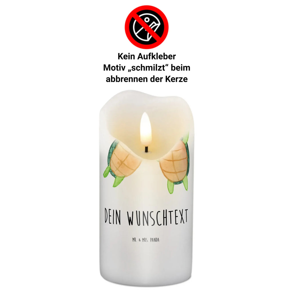 Personalisierte Kerze Schildkröten Paar Laternenkerze Mit Namensdruck, Bienenwachskerze Mit Wunschname, Tafelkerze Mit Wunschname, Handgegossene Kerze Mit Namen, Teelicht Mit Namensdruck, Kerze Für Hochzeit Mit Namensgravur, Kerze Mit Namen, Gedenkkerze Mit Namen, Stabkerze Mit Gravur, Trauerkerze Mit Namen, Kerzen-Set Mit Namensgravur, Holz-Kerze Mit Namen, Sojawachskerze Mit Namensdruck, Gastgeschenk Kerze Mit Namen, Weihnachtskerze Mit Namensgravur, Bio-Kerze Mit Wunschname, Personalisierte Kerze, Glas-Kerze Mit Wunschname, Andachtskerze Mit Namensgravur, Stearinkerze Mit Gravur, Duftkerze Mit Namen, Streukerze Mit Namensdruck, Tischkerze Mit Namensdruck, Metall-Kerze Mit Namensgravur, Outdoor-Kerze Mit Namensgravur, Osterkerze Mit Namen, Grabkerze Mit Namensgravur, Handgemachte Kerze Mit Wunschname, Kerze Mit Spruch Und Namen, Gartenkerze Mit Namen, LED-Kerze Mit Wunschname, Firmungskerze Mit Wunschname, Kerze Mit Prägung Und Wunschname, Fair-Trade-Kerze Mit Namensgravur, Votivkerze Mit Wunschname, Kommunionkerze Mit Namen, Kerze Für Geburtstag Mit Wunschname, Stumpenkerze Mit Namensgravur, Schwimmkerze Mit Namen, Blockkerze Mit Namensdruck, Taufekerze Mit Namensgravur, Adventskerze Mit Wunschname, Freundin, Freund, Liebe, Liebesgeschenk, Jahrestag, Verlobung, Partner, Ehemann, Ehefrau, Heiraten, Heiratsantrag, Hocheitstag, für Ehemann, Mitbringsel, Geschenk für Partner, Geschenk für Freundin, Valentinstag, Geschenk für Frauen, für Männer, Hochzeitstag, Liebesbeweis