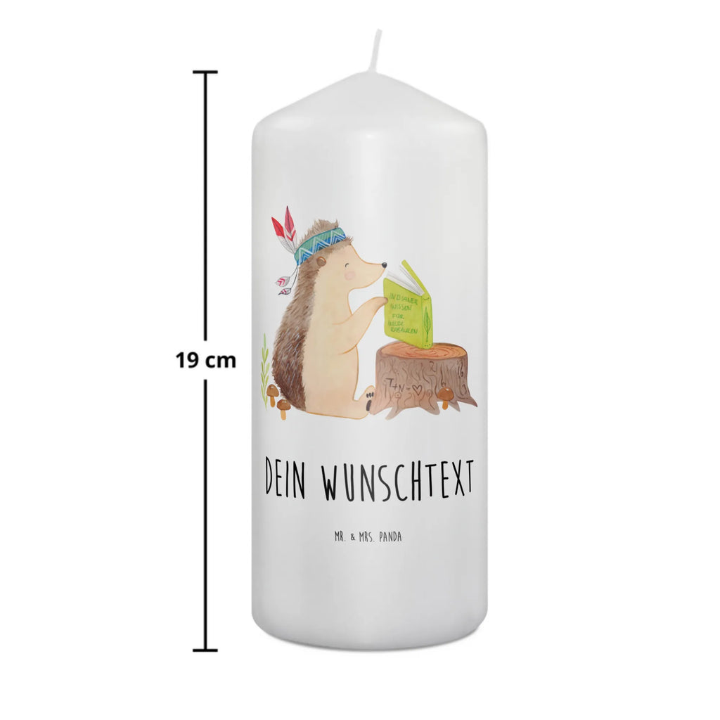 Personalisierte Kerze Igel Indianer Kommunionkerze Mit Namen, Kerze Für Hochzeit Mit Namensgravur, Metall-Kerze Mit Namensgravur, Teelicht Mit Namensdruck, Stearinkerze Mit Gravur, Grabkerze Mit Namensgravur, Schwimmkerze Mit Namen, Gedenkkerze Mit Namen, Osterkerze Mit Namen, Laternenkerze Mit Namensdruck, Kerze Mit Spruch Und Namen, Outdoor-Kerze Mit Namensgravur, Kerze Mit Namen, Gartenkerze Mit Namen, Tafelkerze Mit Wunschname, Kerze Für Geburtstag Mit Wunschname, Adventskerze Mit Wunschname, Fair-Trade-Kerze Mit Namensgravur, Votivkerze Mit Wunschname, Kerze Mit Prägung Und Wunschname, Duftkerze Mit Namen, Handgegossene Kerze Mit Namen, Bienenwachskerze Mit Wunschname, Trauerkerze Mit Namen, Sojawachskerze Mit Namensdruck, Personalisierte Kerze, Gastgeschenk Kerze Mit Namen, Stumpenkerze Mit Namensgravur, Firmungskerze Mit Wunschname, Blockkerze Mit Namensdruck, Kerzen-Set Mit Namensgravur, LED-Kerze Mit Wunschname, Holz-Kerze Mit Namen, Taufekerze Mit Namensgravur, Glas-Kerze Mit Wunschname, Tischkerze Mit Namensdruck, Andachtskerze Mit Namensgravur, Weihnachtskerze Mit Namensgravur, Stabkerze Mit Gravur, Bio-Kerze Mit Wunschname, Streukerze Mit Namensdruck, Handgemachte Kerze Mit Wunschname, Waldtiere, Tiere, Abenteuer, Igel, Indianer, Camping, Lagerfeuer