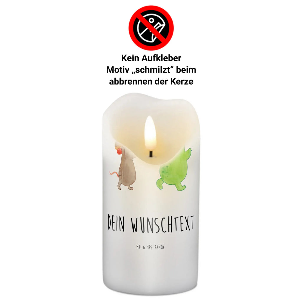 Personalisierte Kerze Schildkröte & Maus Grabkerze Mit Namensgravur, Stumpenkerze Mit Namensgravur, Blockkerze Mit Namensdruck, Schwimmkerze Mit Namen, Duftkerze Mit Namen, Handgemachte Kerze Mit Wunschname, Kerze Mit Namen, Handgegossene Kerze Mit Namen, Votivkerze Mit Wunschname, Gartenkerze Mit Namen, Teelicht Mit Namensdruck, Trauerkerze Mit Namen, Metall-Kerze Mit Namensgravur, Kerze Für Hochzeit Mit Namensgravur, Stearinkerze Mit Gravur, Gastgeschenk Kerze Mit Namen, Taufekerze Mit Namensgravur, Laternenkerze Mit Namensdruck, Kerze Mit Prägung Und Wunschname, Gedenkkerze Mit Namen, LED-Kerze Mit Wunschname, Holz-Kerze Mit Namen, Kerze Mit Spruch Und Namen, Firmungskerze Mit Wunschname, Bio-Kerze Mit Wunschname, Tischkerze Mit Namensdruck, Glas-Kerze Mit Wunschname, Andachtskerze Mit Namensgravur, Kerze Für Geburtstag Mit Wunschname, Streukerze Mit Namensdruck, Osterkerze Mit Namen, Fair-Trade-Kerze Mit Namensgravur, Sojawachskerze Mit Namensdruck, Tafelkerze Mit Wunschname, Weihnachtskerze Mit Namensgravur, Stabkerze Mit Gravur, Outdoor-Kerze Mit Namensgravur, Personalisierte Kerze, Kommunionkerze Mit Namen, Bienenwachskerze Mit Wunschname, Kerzen-Set Mit Namensgravur, Adventskerze Mit Wunschname, Schildkröte, Beste Freundinnen, Freundinnen, Maus, Freunde, Beste Freunde