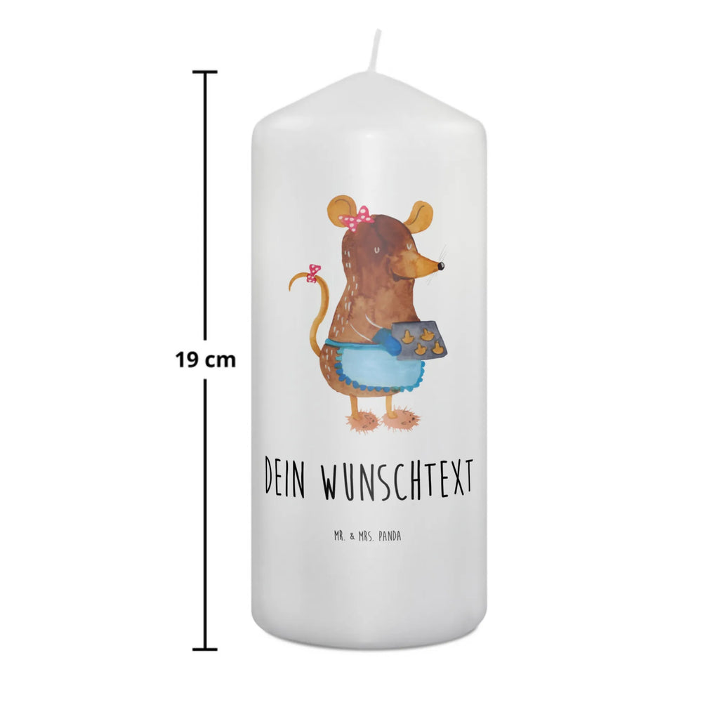 Personalised candle Mouse Cookies Holz-Kerze Mit Namen, Andachtskerze Mit Namensgravur, Kerze Für Hochzeit Mit Namensgravur, Handgemachte Kerze Mit Wunschname, Fair-Trade-Kerze Mit Namensgravur, Tischkerze Mit Namensdruck, Taufekerze Mit Namensgravur, Gastgeschenk Kerze Mit Namen, Stabkerze Mit Gravur, Osterkerze Mit Namen, Bio-Kerze Mit Wunschname, Outdoor-Kerze Mit Namensgravur, Gartenkerze Mit Namen, Stumpenkerze Mit Namensgravur, Adventskerze Mit Wunschname, Votivkerze Mit Wunschname, Streukerze Mit Namensdruck, Blockkerze Mit Namensdruck, Kerze Mit Prägung Und Wunschname, Gedenkkerze Mit Namen, Kerzen-Set Mit Namensgravur, Glas-Kerze Mit Wunschname, Firmungskerze Mit Wunschname, Laternenkerze Mit Namensdruck, Duftkerze Mit Namen, Kerze Mit Namen, Weihnachtskerze Mit Namensgravur, Kerze Mit Spruch Und Namen, Teelicht Mit Namensdruck, Kommunionkerze Mit Namen, Bienenwachskerze Mit Wunschname, Personalisierte Kerze, Handgegossene Kerze Mit Namen, Kerze Für Geburtstag Mit Wunschname, Tafelkerze Mit Wunschname, LED-Kerze Mit Wunschname, Grabkerze Mit Namensgravur, Trauerkerze Mit Namen, Metall-Kerze Mit Namensgravur, Schwimmkerze Mit Namen, Stearinkerze Mit Gravur, Sojawachskerze Mit Namensdruck, Weihnachten, Winter, Weihnachtsdeko, Nikolaus, Advent, Heiligabend, Wintermotiv, Maus, Plätzchen, Backen, Chaosqueen, Weihnachtsbäckerei, Weihnachtskekse, Kekse
