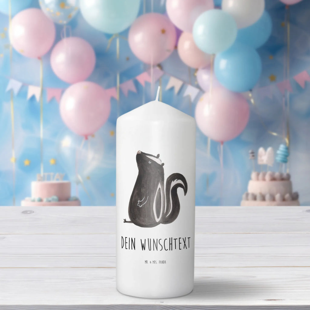 Personalizowana świeca skunks siedzenie Stumpenkerze Mit Namensgravur, Teelicht Mit Namensdruck, Kerze Für Geburtstag Mit Wunschname, Blockkerze Mit Namensdruck, Bienenwachskerze Mit Wunschname, Glas-Kerze Mit Wunschname, Kerze Für Hochzeit Mit Namensgravur, Gedenkkerze Mit Namen, Holz-Kerze Mit Namen, LED-Kerze Mit Wunschname, Personalisierte Kerze, Stabkerze Mit Gravur, Duftkerze Mit Namen, Taufekerze Mit Namensgravur, Firmungskerze Mit Wunschname, Stearinkerze Mit Gravur, Laternenkerze Mit Namensdruck, Bio-Kerze Mit Wunschname, Kerze Mit Prägung Und Wunschname, Handgemachte Kerze Mit Wunschname, Adventskerze Mit Wunschname, Trauerkerze Mit Namen, Grabkerze Mit Namensgravur, Fair-Trade-Kerze Mit Namensgravur, Streukerze Mit Namensdruck, Kommunionkerze Mit Namen, Andachtskerze Mit Namensgravur, Tafelkerze Mit Wunschname, Metall-Kerze Mit Namensgravur, Kerze Mit Namen, Outdoor-Kerze Mit Namensgravur, Weihnachtskerze Mit Namensgravur, Tischkerze Mit Namensdruck, Kerze Mit Spruch Und Namen, Gastgeschenk Kerze Mit Namen, Schwimmkerze Mit Namen, Osterkerze Mit Namen, Kerzen-Set Mit Namensgravur, Handgegossene Kerze Mit Namen, Sojawachskerze Mit Namensdruck, Votivkerze Mit Wunschname, Gartenkerze Mit Namen, Stinktier, Skunk, Raubtier, Recht, Spruch, Wildtier, Stinki, Büro, Besserwisser, Stinker