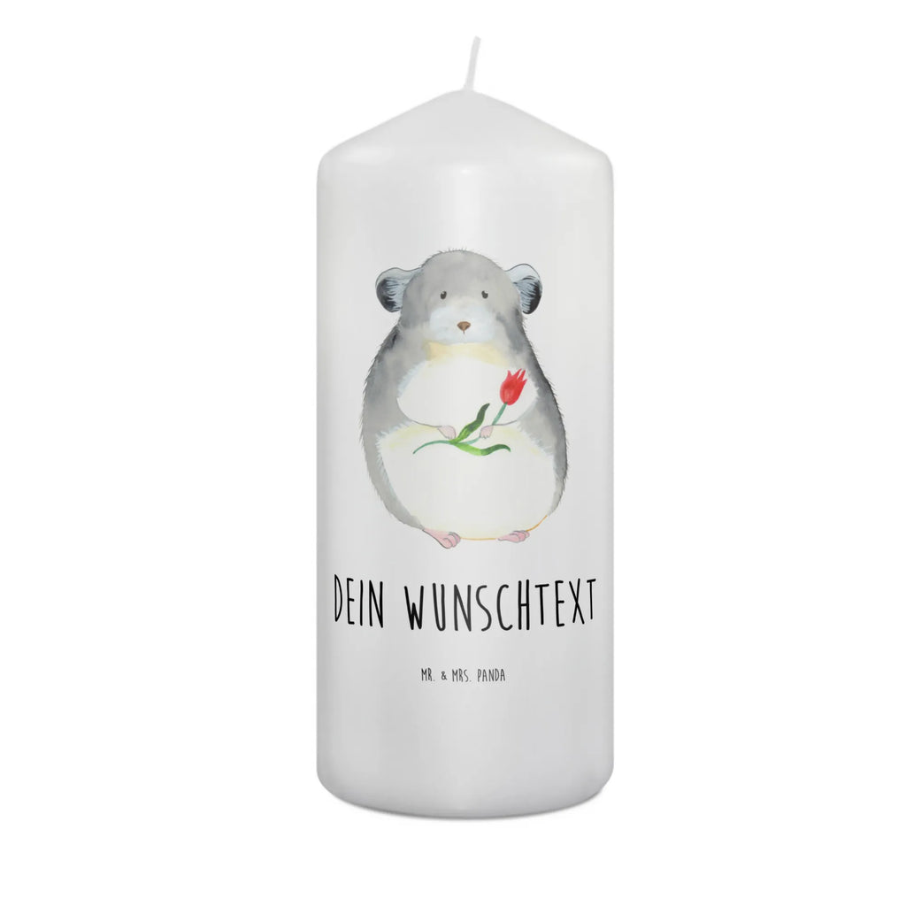 Personalisierte Kerze Chinchilla mit Blume Taufekerze Mit Namensgravur, Schwimmkerze Mit Namen, Stearinkerze Mit Gravur, Kerze Mit Spruch Und Namen, Sojawachskerze Mit Namensdruck, Andachtskerze Mit Namensgravur, Tischkerze Mit Namensdruck, Blockkerze Mit Namensdruck, Outdoor-Kerze Mit Namensgravur, Handgemachte Kerze Mit Wunschname, Adventskerze Mit Wunschname, Kerzen-Set Mit Namensgravur, Kommunionkerze Mit Namen, Teelicht Mit Namensdruck, Kerze Mit Prägung Und Wunschname, Stumpenkerze Mit Namensgravur, Bienenwachskerze Mit Wunschname, Kerze Mit Namen, Votivkerze Mit Wunschname, Gartenkerze Mit Namen, Gedenkkerze Mit Namen, LED-Kerze Mit Wunschname, Glas-Kerze Mit Wunschname, Kerze Für Geburtstag Mit Wunschname, Duftkerze Mit Namen, Fair-Trade-Kerze Mit Namensgravur, Kerze Für Hochzeit Mit Namensgravur, Personalisierte Kerze, Gastgeschenk Kerze Mit Namen, Weihnachtskerze Mit Namensgravur, Tafelkerze Mit Wunschname, Holz-Kerze Mit Namen, Osterkerze Mit Namen, Stabkerze Mit Gravur, Trauerkerze Mit Namen, Streukerze Mit Namensdruck, Bio-Kerze Mit Wunschname, Laternenkerze Mit Namensdruck, Grabkerze Mit Namensgravur, Firmungskerze Mit Wunschname, Metall-Kerze Mit Namensgravur, Handgegossene Kerze Mit Namen, Lustige Sprüche, Tiere, Tiermotive, Gute Laune, Büroalltag, traurig sein, Chaos, Depressionen, Chinchillas, Chinchilla, Glücklichsein, Büro, Liebeskummer, Kummer