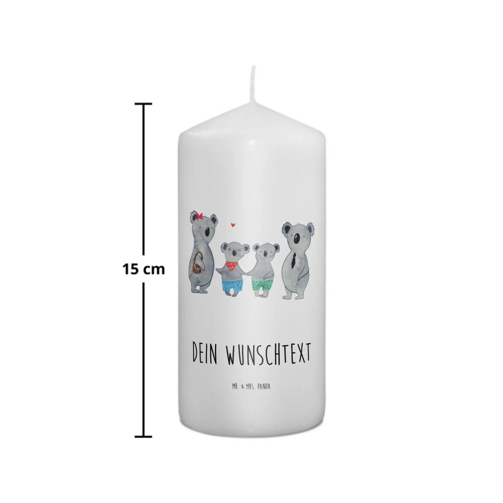 Personalisierte Kerze Koala Familie zwei Gastgeschenk Kerze Mit Namen, Osterkerze Mit Namen, Outdoor-Kerze Mit Namensgravur, Grabkerze Mit Namensgravur, Handgemachte Kerze Mit Wunschname, Kerze Mit Spruch Und Namen, Sojawachskerze Mit Namensdruck, Blockkerze Mit Namensdruck, Laternenkerze Mit Namensdruck, Teelicht Mit Namensdruck, Kerze Für Geburtstag Mit Wunschname, Glas-Kerze Mit Wunschname, Streukerze Mit Namensdruck, Weihnachtskerze Mit Namensgravur, Kerze Mit Prägung Und Wunschname, Stearinkerze Mit Gravur, Holz-Kerze Mit Namen, Kerze Mit Namen, Gedenkkerze Mit Namen, Adventskerze Mit Wunschname, Trauerkerze Mit Namen, Fair-Trade-Kerze Mit Namensgravur, Personalisierte Kerze, Firmungskerze Mit Wunschname, Stumpenkerze Mit Namensgravur, Tafelkerze Mit Wunschname, Kommunionkerze Mit Namen, Taufekerze Mit Namensgravur, Handgegossene Kerze Mit Namen, Andachtskerze Mit Namensgravur, Metall-Kerze Mit Namensgravur, Kerze Für Hochzeit Mit Namensgravur, Schwimmkerze Mit Namen, Bio-Kerze Mit Wunschname, Votivkerze Mit Wunschname, LED-Kerze Mit Wunschname, Stabkerze Mit Gravur, Gartenkerze Mit Namen, Kerzen-Set Mit Namensgravur, Bienenwachskerze Mit Wunschname, Duftkerze Mit Namen, Tischkerze Mit Namensdruck, Familie, Vatertag, Muttertag, Bruder, Schwester, Mama, Papa, Oma, Opa, Familienleben, Koalafamilie, Familienzeit, Lieblingsfamilie, beste Familie, Koala, Koalabär