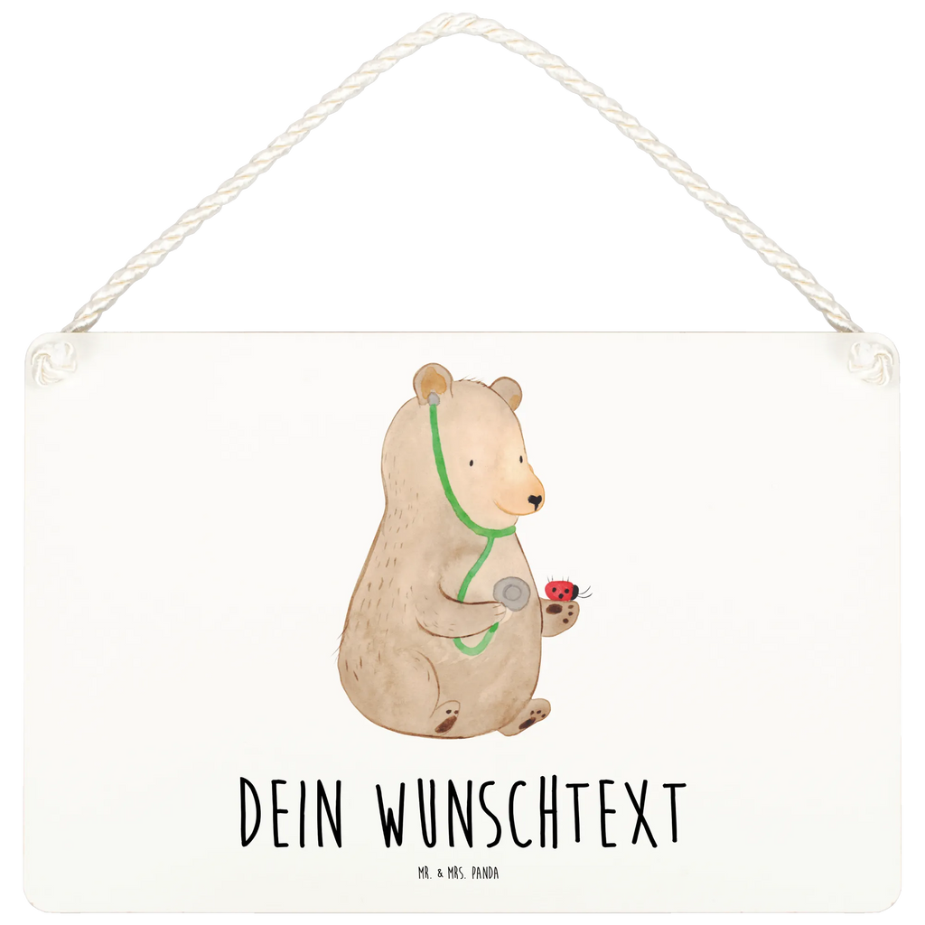 Personalisiertes Deko Schild Bär Arzt Vintage Deko Schild Mit Gravur, Deko Schild Mit Gravur, Liebevoll Gestaltetes Deko Schild Mit Wunschtext, Dekoschild Personalisiert, Wandschild Mit Text, Deko Schild Mit Namen, Schild Zum Hinstellen Mit Text, Deko Schild Für Freunde Mit Namen, Deko Schild Für Familie Mit Text, Schild Mit Individuellem Text, Lustiges Deko Schild Mit Wunschtext, Schild Mit Botschaft, Deko Schild Mit Blumenmotiv Und Gravur, Schild Zum Aufstellen Mit Wunschtext, Deko Schild Selbst Gestalten, Deko Schild Mit Herz Und Text, Deko Schild Für Flur Mit Gravur, Spruchschild Mit Wunschtext, Türschild Mit Namen, Deko Schild Für Wohnzimmer Mit Wunschtext, Deko Wandtafel Mit Namen, Deko Schild Als Geschenk Personalisiert, Landhausstil Schild Mit Namen, Deko Schild Für Balkon Mit Namen, Holzschild Mit Wunschtext, Deko Schild Mit Spruch, Modernes Deko Schild Mit Text, Geschenkidee Deko Schild Mit Text, Personalisiertes Deko Schild, Rustikales Deko Schild Personalisiert, Deko Schild Für Küche Personalisiert, Deko Schild Für Garten Mit Wunschtext, Kleines Deko Schild Mit Wunschtext, Metallschild Personalisiert, Großes Deko Schild Personalisiert, Deko Schild Mit Wunschtext, Shabby Chic Schild Mit Wunschtext, Bär, Teddy, Teddybär, Ärztin, Arzt, Doktor, Professorin, Professor, Doktorin