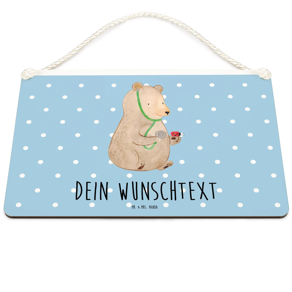 Personalisiertes Deko Schild Bär Arzt Vintage Deko Schild Mit Gravur, Deko Schild Mit Gravur, Liebevoll Gestaltetes Deko Schild Mit Wunschtext, Dekoschild Personalisiert, Wandschild Mit Text, Deko Schild Mit Namen, Schild Zum Hinstellen Mit Text, Deko Schild Für Freunde Mit Namen, Deko Schild Für Familie Mit Text, Schild Mit Individuellem Text, Lustiges Deko Schild Mit Wunschtext, Schild Mit Botschaft, Deko Schild Mit Blumenmotiv Und Gravur, Schild Zum Aufstellen Mit Wunschtext, Deko Schild Selbst Gestalten, Deko Schild Mit Herz Und Text, Deko Schild Für Flur Mit Gravur, Spruchschild Mit Wunschtext, Türschild Mit Namen, Deko Schild Für Wohnzimmer Mit Wunschtext, Deko Wandtafel Mit Namen, Deko Schild Als Geschenk Personalisiert, Landhausstil Schild Mit Namen, Deko Schild Für Balkon Mit Namen, Holzschild Mit Wunschtext, Deko Schild Mit Spruch, Modernes Deko Schild Mit Text, Geschenkidee Deko Schild Mit Text, Personalisiertes Deko Schild, Rustikales Deko Schild Personalisiert, Deko Schild Für Küche Personalisiert, Deko Schild Für Garten Mit Wunschtext, Kleines Deko Schild Mit Wunschtext, Metallschild Personalisiert, Großes Deko Schild Personalisiert, Deko Schild Mit Wunschtext, Shabby Chic Schild Mit Wunschtext, Bär, Teddy, Teddybär, Ärztin, Arzt, Doktor, Professorin, Professor, Doktorin