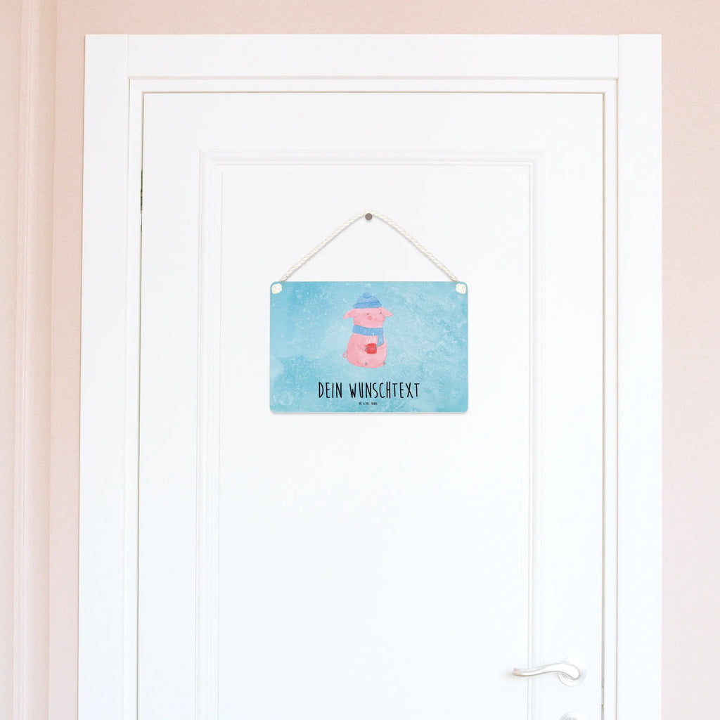 Personalisiertes Deko Schild Schweinchen Glühwein Deko Schild Selbst Gestalten, Deko Schild Für Garten Mit Wunschtext, Deko Schild Mit Gravur, Kleines Deko Schild Mit Wunschtext, Deko Schild Mit Spruch, Holzschild Mit Wunschtext, Deko Schild Für Küche Personalisiert, Dekoschild Personalisiert, Deko Schild Für Wohnzimmer Mit Wunschtext, Deko Wandtafel Mit Namen, Wandschild Mit Text, Deko Schild Für Freunde Mit Namen, Deko Schild Mit Wunschtext, Rustikales Deko Schild Personalisiert, Landhausstil Schild Mit Namen, Deko Schild Für Familie Mit Text, Personalisiertes Deko Schild, Shabby Chic Schild Mit Wunschtext, Schild Zum Hinstellen Mit Text, Schild Mit Individuellem Text, Schild Zum Aufstellen Mit Wunschtext, Vintage Deko Schild Mit Gravur, Großes Deko Schild Personalisiert, Metallschild Personalisiert, Deko Schild Mit Herz Und Text, Modernes Deko Schild Mit Text, Deko Schild Für Flur Mit Gravur, Schild Mit Botschaft, Geschenkidee Deko Schild Mit Text, Deko Schild Als Geschenk Personalisiert, Deko Schild Mit Blumenmotiv Und Gravur, Spruchschild Mit Wunschtext, Liebevoll Gestaltetes Deko Schild Mit Wunschtext, Deko Schild Mit Namen, Türschild Mit Namen, Lustiges Deko Schild Mit Wunschtext, Deko Schild Für Balkon Mit Namen, Winter, Weihnachten, Weihnachtsdeko, Nikolaus, Advent, Heiligabend, Wintermotiv, Betrunken, Glühwein, Spruch, Weihnachtsmarkt