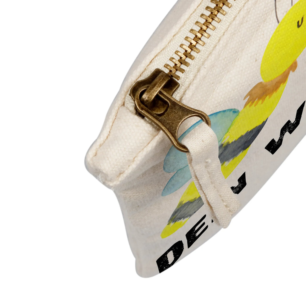 Personalised make-up bag bee Love Schminktasche Mit Namen, Schminktasche Leder Mit Gravur, Kosmetiktasche Personalisiert, Kosmetiktasche Damen Mit Namen, Kulturbeutel Damen Personalisiert, Make-Up Tasche Mit Name, Schminktasche Reise Mit Namen, Schminktasche Tiermotiv Mit Namen, Schminktasche Stoff Mit Namen, Schminktasche Mit Wunschtext, Schminktasche Für Mädchen Mit Wunschtext, Schminktasche Nachhaltig Mit Wunschtext, Kosmetiktasche Für Handtasche Personalisiert, Schminktasche Blumen Mit Initialen, Personalisierte Schminktasche, Schminktasche Mit Muster Und Namen, Schminktasche Für Teenager Mit Namen, Schminktasche Für Unterwegs Mit Wunschtext, Aufbewahrung Für Schminke Mit Namen, Kosmetiktasche Zum Mitnehmen Mit Namen, Schminktasche Für Unterwegs Mit Personalisierung, Schminktäschchen Mit Initialen, Schminktasche Mit Fächern Personalisiert, Stiftetasche mit Wunschtext, Kosmetiktasche Organizer Mit Wunschtext, Schminktasche Geschenk Personalisiert, Schminktasche Zum Aufhängen Mit Name, Stifteaufbewahrung Personalisiert, Schminktasche Groß Mit Wunschtext, Schminktasche Klein Personalisiert, Schminkbeutel Mit Gravur, Schminktasche Mit Reißverschluss Und Namen, Reise-Kosmetiktasche Mit Name, Biene, Wespe, Hummel