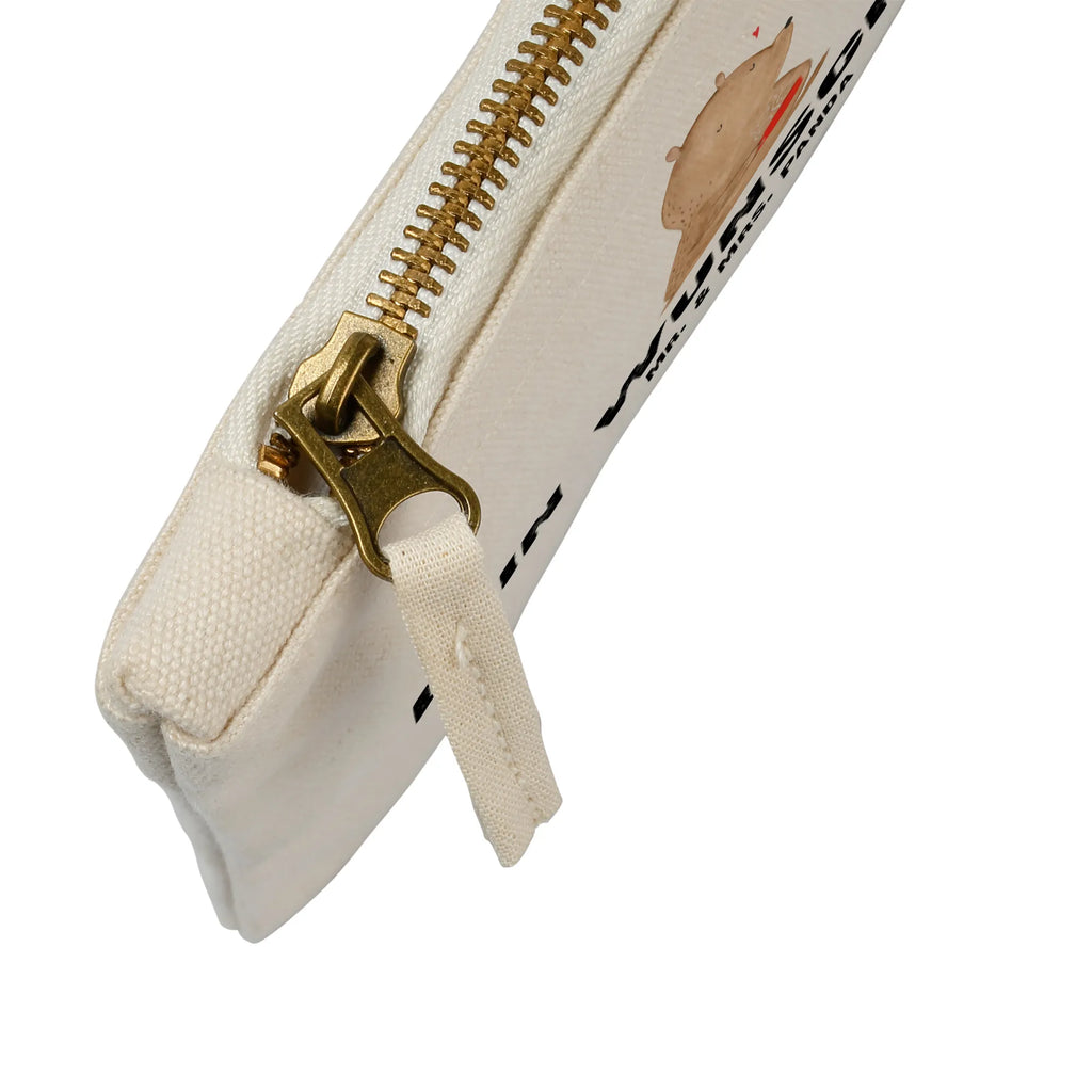 Personalisierte Schminktasche Bär Kaffee Schminktasche Geschenk Personalisiert, Kosmetiktasche Damen Mit Namen, Personalisierte Schminktasche, Stiftetasche mit Wunschtext, Schminktasche Mit Fächern Personalisiert, Schminktasche Für Unterwegs Mit Personalisierung, Schminktasche Reise Mit Namen, Schminktasche Mit Wunschtext, Schminktasche Zum Aufhängen Mit Name, Schminkbeutel Mit Gravur, Kulturbeutel Damen Personalisiert, Make-Up Tasche Mit Name, Schminktasche Stoff Mit Namen, Schminktäschchen Mit Initialen, Schminktasche Groß Mit Wunschtext, Kosmetiktasche Für Handtasche Personalisiert, Schminktasche Leder Mit Gravur, Schminktasche Tiermotiv Mit Namen, Stifteaufbewahrung Personalisiert, Aufbewahrung Für Schminke Mit Namen, Schminktasche Mit Reißverschluss Und Namen, Schminktasche Für Unterwegs Mit Wunschtext, Reise-Kosmetiktasche Mit Name, Kosmetiktasche Organizer Mit Wunschtext, Schminktasche Klein Personalisiert, Schminktasche Mit Muster Und Namen, Schminktasche Für Teenager Mit Namen, Kosmetiktasche Personalisiert, Schminktasche Für Mädchen Mit Wunschtext, Schminktasche Blumen Mit Initialen, Schminktasche Mit Namen, Schminktasche Nachhaltig Mit Wunschtext, Kosmetiktasche Zum Mitnehmen Mit Namen, Teddy, Bär, Teddybär, Bären, Guten Morgen, Welt Erobern, Coffee, Motivation, Morgenroutine, Welt Retten, Kaffee