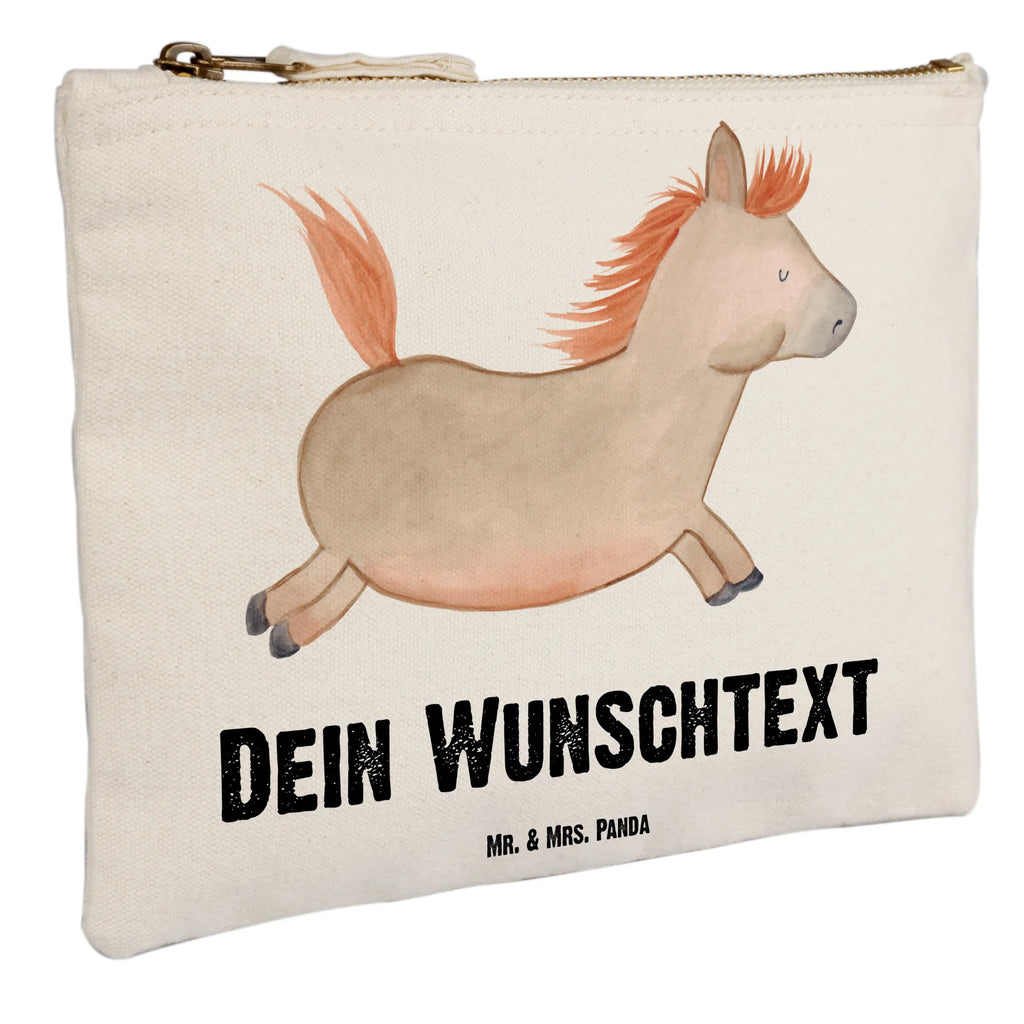 Personalisierte Schminktasche Pferd Springen Schminktasche Nachhaltig Mit Wunschtext, Schminktasche Für Unterwegs Mit Wunschtext, Schminktasche Stoff Mit Namen, Schminktasche Klein Personalisiert, Schminktasche Mit Reißverschluss Und Namen, Kulturbeutel Damen Personalisiert, Personalisierte Schminktasche, Aufbewahrung Für Schminke Mit Namen, Schminkbeutel Mit Gravur, Kosmetiktasche Für Handtasche Personalisiert, Schminktasche Tiermotiv Mit Namen, Schminktasche Mit Fächern Personalisiert, Schminktasche Mit Muster Und Namen, Schminktasche Leder Mit Gravur, Kosmetiktasche Personalisiert, Kosmetiktasche Damen Mit Namen, Schminktasche Reise Mit Namen, Schminktasche Zum Aufhängen Mit Name, Schminktasche Mit Namen, Schminktasche Für Unterwegs Mit Personalisierung, Make-Up Tasche Mit Name, Stiftetasche mit Wunschtext, Schminktasche Für Mädchen Mit Wunschtext, Reise-Kosmetiktasche Mit Name, Schminktasche Geschenk Personalisiert, Schminktasche Mit Wunschtext, Kosmetiktasche Organizer Mit Wunschtext, Stifteaufbewahrung Personalisiert, Kosmetiktasche Zum Mitnehmen Mit Namen, Schminktasche Für Teenager Mit Namen, Schminktäschchen Mit Initialen, Schminktasche Groß Mit Wunschtext, Schminktasche Blumen Mit Initialen, Bauernhof, Hoftiere, Landwirt, Landwirtin, Pony, Pferd, Ausreiten, Pferdebesitzer, Reiten, Stall, Pferdestall, Pferde