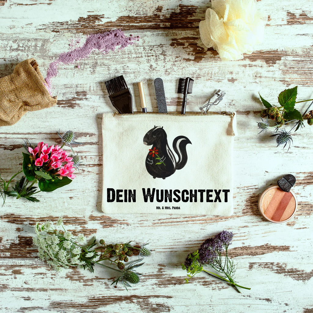 Personalised make-up bag skunk flower Aufbewahrung Für Schminke Mit Namen, Schminktasche Mit Wunschtext, Kosmetiktasche Zum Mitnehmen Mit Namen, Kosmetiktasche Für Handtasche Personalisiert, Schminktasche Klein Personalisiert, Schminktasche Zum Aufhängen Mit Name, Schminktasche Reise Mit Namen, Kosmetiktasche Damen Mit Namen, Schminktasche Mit Reißverschluss Und Namen, Schminkbeutel Mit Gravur, Schminktasche Stoff Mit Namen, Schminktasche Groß Mit Wunschtext, Schminktasche Tiermotiv Mit Namen, Kosmetiktasche Organizer Mit Wunschtext, Schminktasche Blumen Mit Initialen, Schminktasche Für Unterwegs Mit Personalisierung, Stiftetasche mit Wunschtext, Personalisierte Schminktasche, Reise-Kosmetiktasche Mit Name, Schminktasche Mit Muster Und Namen, Schminktäschchen Mit Initialen, Kosmetiktasche Personalisiert, Schminktasche Leder Mit Gravur, Schminktasche Für Teenager Mit Namen, Schminktasche Für Mädchen Mit Wunschtext, Make-Up Tasche Mit Name, Schminktasche Für Unterwegs Mit Wunschtext, Schminktasche Mit Fächern Personalisiert, Schminktasche Nachhaltig Mit Wunschtext, Schminktasche Geschenk Personalisiert, Schminktasche Mit Namen, Stifteaufbewahrung Personalisiert, Kulturbeutel Damen Personalisiert, Stinktier, Skunk, Stinker, Stinki, verträumt, Träume, Raubtier, Tagträumer, Dreams, Wildtier