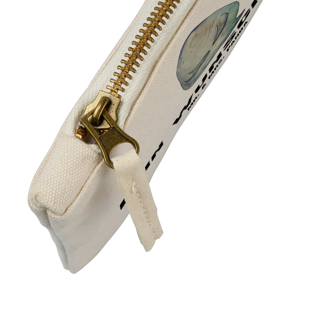 Personalised make-up bag manatee happy Schminktasche Leder Mit Gravur, Schminktasche Mit Fächern Personalisiert, Stiftetasche mit Wunschtext, Reise-Kosmetiktasche Mit Name, Kosmetiktasche Zum Mitnehmen Mit Namen, Schminktasche Klein Personalisiert, Schminktasche Mit Muster Und Namen, Schminktasche Groß Mit Wunschtext, Kosmetiktasche Für Handtasche Personalisiert, Schminktasche Mit Namen, Kulturbeutel Damen Personalisiert, Schminktasche Für Teenager Mit Namen, Kosmetiktasche Personalisiert, Schminktasche Zum Aufhängen Mit Name, Schminktasche Mit Wunschtext, Schminkbeutel Mit Gravur, Aufbewahrung Für Schminke Mit Namen, Schminktasche Mit Reißverschluss Und Namen, Schminktasche Für Mädchen Mit Wunschtext, Schminktasche Geschenk Personalisiert, Schminktasche Nachhaltig Mit Wunschtext, Schminktasche Für Unterwegs Mit Wunschtext, Schminktasche Blumen Mit Initialen, Schminktasche Stoff Mit Namen, Schminktasche Reise Mit Namen, Schminktäschchen Mit Initialen, Stifteaufbewahrung Personalisiert, Schminktasche Tiermotiv Mit Namen, Make-Up Tasche Mit Name, Kosmetiktasche Damen Mit Namen, Personalisierte Schminktasche, Kosmetiktasche Organizer Mit Wunschtext, Schminktasche Für Unterwegs Mit Personalisierung, Meerestiere, Meer, Urlaub, Neustart, Freundin, Zufrieden, Neuanfang, Respekt, Seekühe, Selbstliebe, Seekuh, Achtsamkeit, Liebeskummer