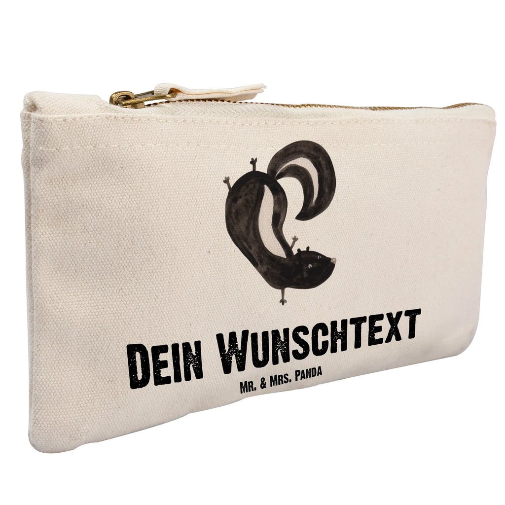Personalisierte Schminktasche Stinktier Handstand Kosmetiktasche Zum Mitnehmen Mit Namen, Personalisierte Schminktasche, Schminktasche Mit Reißverschluss Und Namen, Schminktasche Mit Namen, Schminktasche Mit Fächern Personalisiert, Schminktasche Für Unterwegs Mit Personalisierung, Schminktasche Mit Muster Und Namen, Make-Up Tasche Mit Name, Kosmetiktasche Personalisiert, Aufbewahrung Für Schminke Mit Namen, Schminktasche Nachhaltig Mit Wunschtext, Schminktasche Für Unterwegs Mit Wunschtext, Kosmetiktasche Für Handtasche Personalisiert, Schminkbeutel Mit Gravur, Schminktasche Geschenk Personalisiert, Schminktasche Blumen Mit Initialen, Stiftetasche mit Wunschtext, Schminktasche Groß Mit Wunschtext, Schminktasche Mit Wunschtext, Schminktasche Reise Mit Namen, Kosmetiktasche Damen Mit Namen, Schminktasche Zum Aufhängen Mit Name, Schminktasche Leder Mit Gravur, Stifteaufbewahrung Personalisiert, Schminktasche Klein Personalisiert, Schminktäschchen Mit Initialen, Reise-Kosmetiktasche Mit Name, Schminktasche Für Teenager Mit Namen, Schminktasche Stoff Mit Namen, Kulturbeutel Damen Personalisiert, Schminktasche Tiermotiv Mit Namen, Kosmetiktasche Organizer Mit Wunschtext, Schminktasche Für Mädchen Mit Wunschtext, Stinktier, Skunk, Stinki, Raubtier, Stinker, Wildtier, Kind, Verpielt, Spielplatz