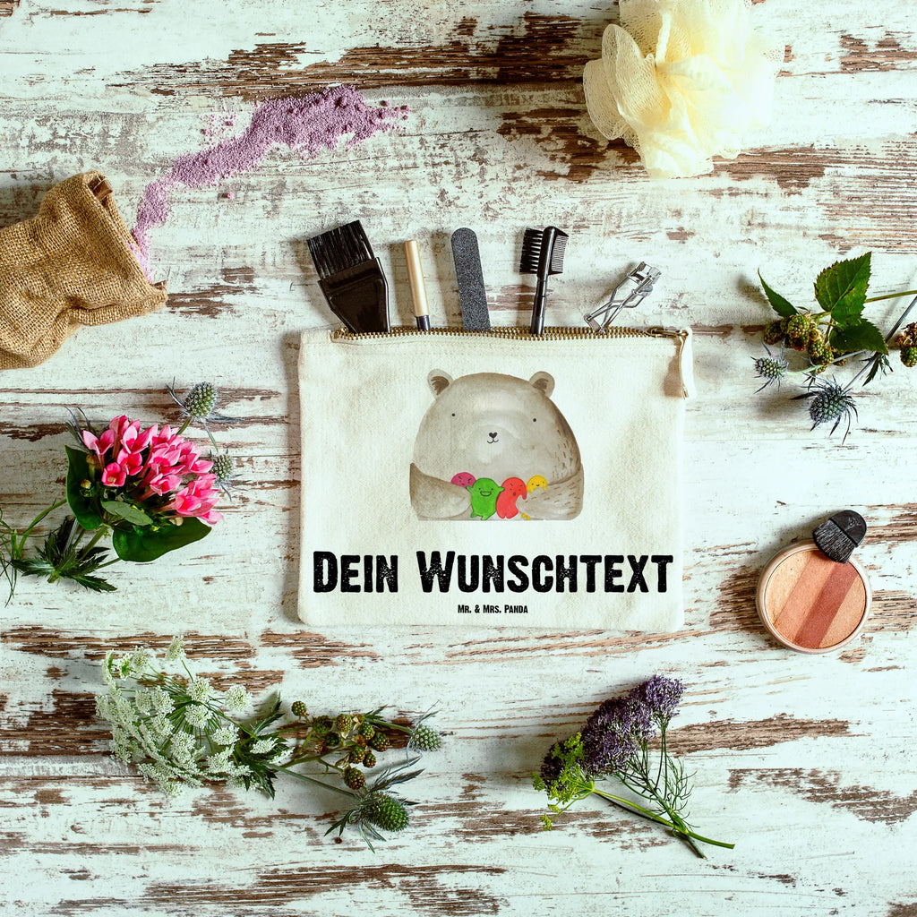 Personalisierte Schminktasche Bär Gefühl Kosmetiktasche Personalisiert, Schminktasche Klein Personalisiert, Schminktasche Leder Mit Gravur, Kulturbeutel Damen Personalisiert, Stiftetasche mit Wunschtext, Kosmetiktasche Organizer Mit Wunschtext, Schminktasche Mit Fächern Personalisiert, Schminktasche Zum Aufhängen Mit Name, Schminktasche Mit Namen, Schminktasche Tiermotiv Mit Namen, Schminkbeutel Mit Gravur, Kosmetiktasche Für Handtasche Personalisiert, Aufbewahrung Für Schminke Mit Namen, Schminktasche Mit Wunschtext, Reise-Kosmetiktasche Mit Name, Kosmetiktasche Zum Mitnehmen Mit Namen, Schminktasche Reise Mit Namen, Stifteaufbewahrung Personalisiert, Schminktasche Blumen Mit Initialen, Make-Up Tasche Mit Name, Schminktasche Für Unterwegs Mit Personalisierung, Schminktasche Für Teenager Mit Namen, Schminktasche Für Unterwegs Mit Wunschtext, Personalisierte Schminktasche, Schminktasche Geschenk Personalisiert, Schminktasche Mit Reißverschluss Und Namen, Schminktasche Stoff Mit Namen, Schminktasche Groß Mit Wunschtext, Schminktäschchen Mit Initialen, Schminktasche Mit Muster Und Namen, Schminktasche Nachhaltig Mit Wunschtext, Schminktasche Für Mädchen Mit Wunschtext, Kosmetiktasche Damen Mit Namen, Teddy, Bär, Teddybär, Verrückt, Durchgedreht, Wahnsinn