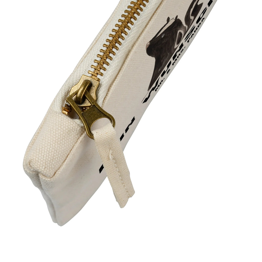 Personalisierte Schminktasche Stinktier Sitzen Schminktasche Für Unterwegs Mit Personalisierung, Personalisierte Schminktasche, Schminktasche Zum Aufhängen Mit Name, Schminktasche Klein Personalisiert, Kulturbeutel Damen Personalisiert, Schminktasche Mit Muster Und Namen, Kosmetiktasche Damen Mit Namen, Schminktasche Groß Mit Wunschtext, Stifteaufbewahrung Personalisiert, Schminktasche Reise Mit Namen, Kosmetiktasche Für Handtasche Personalisiert, Schminktasche Tiermotiv Mit Namen, Schminktasche Mit Reißverschluss Und Namen, Schminktasche Für Unterwegs Mit Wunschtext, Schminktasche Leder Mit Gravur, Make-Up Tasche Mit Name, Kosmetiktasche Zum Mitnehmen Mit Namen, Schminktasche Mit Namen, Schminktasche Nachhaltig Mit Wunschtext, Schminktasche Mit Wunschtext, Schminktasche Für Mädchen Mit Wunschtext, Schminktäschchen Mit Initialen, Kosmetiktasche Personalisiert, Schminktasche Geschenk Personalisiert, Schminktasche Stoff Mit Namen, Schminktasche Für Teenager Mit Namen, Schminkbeutel Mit Gravur, Schminktasche Blumen Mit Initialen, Reise-Kosmetiktasche Mit Name, Aufbewahrung Für Schminke Mit Namen, Schminktasche Mit Fächern Personalisiert, Stiftetasche mit Wunschtext, Kosmetiktasche Organizer Mit Wunschtext, Stinktier, Skunk, Wildtier, Besserwisser, Spruch, Raubtier, Stinker, Stinki, Büro, Recht