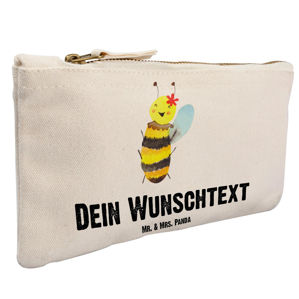 Personalisierte Schminktasche Biene Happy Schminktasche Zum Aufhängen Mit Name, Schminktasche Stoff Mit Namen, Schminktasche Mit Namen, Kosmetiktasche Damen Mit Namen, Kosmetiktasche Organizer Mit Wunschtext, Personalisierte Schminktasche, Schminktasche Mit Muster Und Namen, Schminktasche Geschenk Personalisiert, Schminktasche Für Unterwegs Mit Wunschtext, Stifteaufbewahrung Personalisiert, Schminktasche Groß Mit Wunschtext, Stiftetasche mit Wunschtext, Kosmetiktasche Personalisiert, Schminktasche Für Teenager Mit Namen, Reise-Kosmetiktasche Mit Name, Schminktasche Mit Wunschtext, Schminktasche Blumen Mit Initialen, Schminktasche Leder Mit Gravur, Kosmetiktasche Für Handtasche Personalisiert, Kulturbeutel Damen Personalisiert, Schminktasche Für Unterwegs Mit Personalisierung, Schminktasche Nachhaltig Mit Wunschtext, Make-Up Tasche Mit Name, Schminktasche Tiermotiv Mit Namen, Schminktasche Mit Reißverschluss Und Namen, Schminktasche Klein Personalisiert, Schminkbeutel Mit Gravur, Schminktasche Reise Mit Namen, Kosmetiktasche Zum Mitnehmen Mit Namen, Schminktasche Mit Fächern Personalisiert, Schminktasche Für Mädchen Mit Wunschtext, Schminktäschchen Mit Initialen, Aufbewahrung Für Schminke Mit Namen, Biene, Wespe, Hummel