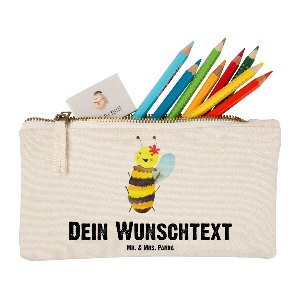 Personalisierte Schminktasche Biene Happy Schminktasche Zum Aufhängen Mit Name, Schminktasche Stoff Mit Namen, Schminktasche Mit Namen, Kosmetiktasche Damen Mit Namen, Kosmetiktasche Organizer Mit Wunschtext, Personalisierte Schminktasche, Schminktasche Mit Muster Und Namen, Schminktasche Geschenk Personalisiert, Schminktasche Für Unterwegs Mit Wunschtext, Stifteaufbewahrung Personalisiert, Schminktasche Groß Mit Wunschtext, Stiftetasche mit Wunschtext, Kosmetiktasche Personalisiert, Schminktasche Für Teenager Mit Namen, Reise-Kosmetiktasche Mit Name, Schminktasche Mit Wunschtext, Schminktasche Blumen Mit Initialen, Schminktasche Leder Mit Gravur, Kosmetiktasche Für Handtasche Personalisiert, Kulturbeutel Damen Personalisiert, Schminktasche Für Unterwegs Mit Personalisierung, Schminktasche Nachhaltig Mit Wunschtext, Make-Up Tasche Mit Name, Schminktasche Tiermotiv Mit Namen, Schminktasche Mit Reißverschluss Und Namen, Schminktasche Klein Personalisiert, Schminkbeutel Mit Gravur, Schminktasche Reise Mit Namen, Kosmetiktasche Zum Mitnehmen Mit Namen, Schminktasche Mit Fächern Personalisiert, Schminktasche Für Mädchen Mit Wunschtext, Schminktäschchen Mit Initialen, Aufbewahrung Für Schminke Mit Namen, Biene, Wespe, Hummel