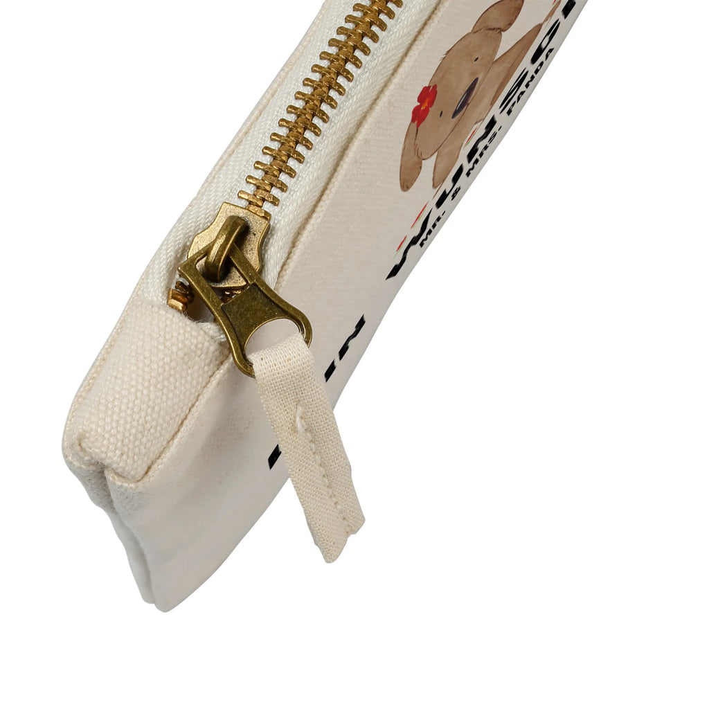 Personalisierte Schminktasche Hund Dame Kosmetiktasche Personalisiert, Schminktasche Mit Fächern Personalisiert, Personalisierte Schminktasche, Schminktasche Stoff Mit Namen, Schminktasche Tiermotiv Mit Namen, Schminktasche Für Mädchen Mit Wunschtext, Schminktasche Mit Muster Und Namen, Stiftetasche mit Wunschtext, Schminktasche Leder Mit Gravur, Kosmetiktasche Damen Mit Namen, Reise-Kosmetiktasche Mit Name, Kosmetiktasche Zum Mitnehmen Mit Namen, Schminktasche Klein Personalisiert, Schminktasche Nachhaltig Mit Wunschtext, Kosmetiktasche Für Handtasche Personalisiert, Schminktasche Mit Namen, Make-Up Tasche Mit Name, Kosmetiktasche Organizer Mit Wunschtext, Schminktasche Mit Wunschtext, Schminktasche Reise Mit Namen, Schminktasche Mit Reißverschluss Und Namen, Schminktasche Für Teenager Mit Namen, Schminktasche Zum Aufhängen Mit Name, Schminktasche Geschenk Personalisiert, Schminktasche Blumen Mit Initialen, Schminktasche Groß Mit Wunschtext, Schminktasche Für Unterwegs Mit Wunschtext, Aufbewahrung Für Schminke Mit Namen, Kulturbeutel Damen Personalisiert, Schminktasche Für Unterwegs Mit Personalisierung, Schminkbeutel Mit Gravur, Stifteaufbewahrung Personalisiert, Schminktäschchen Mit Initialen, Sprüche, Hund, Hunderasse, Hundebesitzer, Hundemotiv, Haustier, Tierliebhaber, Hundeglück, Hundeliebe, Frauchen, Hunde, Liebe