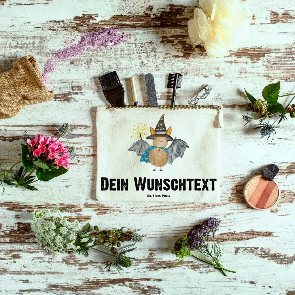 Personalisierte Schminktasche Fledermaus Zauberer Kosmetiktasche Organizer Mit Wunschtext, Make-Up Tasche Mit Name, Kosmetiktasche Damen Mit Namen, Stiftetasche mit Wunschtext, Schminktasche Mit Fächern Personalisiert, Schminktasche Stoff Mit Namen, Schminkbeutel Mit Gravur, Schminktasche Groß Mit Wunschtext, Schminktasche Nachhaltig Mit Wunschtext, Schminktasche Für Unterwegs Mit Wunschtext, Personalisierte Schminktasche, Kosmetiktasche Für Handtasche Personalisiert, Schminktasche Mit Namen, Schminktasche Mit Wunschtext, Schminktäschchen Mit Initialen, Schminktasche Blumen Mit Initialen, Schminktasche Reise Mit Namen, Schminktasche Leder Mit Gravur, Schminktasche Mit Muster Und Namen, Schminktasche Für Teenager Mit Namen, Schminktasche Mit Reißverschluss Und Namen, Kulturbeutel Damen Personalisiert, Aufbewahrung Für Schminke Mit Namen, Kosmetiktasche Zum Mitnehmen Mit Namen, Schminktasche Tiermotiv Mit Namen, Schminktasche Für Unterwegs Mit Personalisierung, Stifteaufbewahrung Personalisiert, Schminktasche Für Mädchen Mit Wunschtext, Schminktasche Zum Aufhängen Mit Name, Schminktasche Klein Personalisiert, Kosmetiktasche Personalisiert, Reise-Kosmetiktasche Mit Name, Schminktasche Geschenk Personalisiert, Tiermotive, Gute Laune, lustige Sprüche, Tiere, Zauberer, Magier, Fledermäuse, Fledermaus, Frauen, reinsteigern