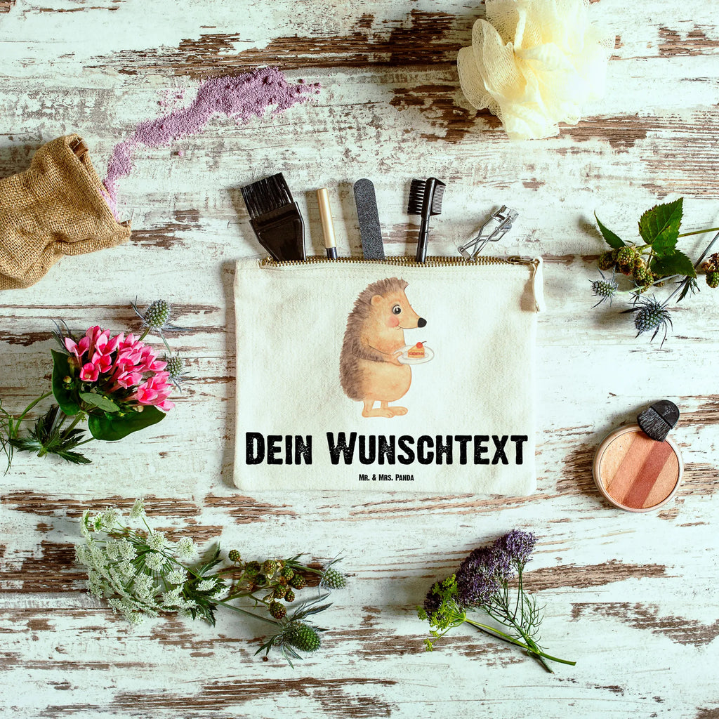 Personalised make-up bag Hedgehog piece of cake Schminktasche Stoff Mit Namen, Schminktasche Zum Aufhängen Mit Name, Aufbewahrung Für Schminke Mit Namen, Schminktasche Blumen Mit Initialen, Kosmetiktasche Für Handtasche Personalisiert, Personalisierte Schminktasche, Schminktasche Mit Wunschtext, Make-Up Tasche Mit Name, Stiftetasche mit Wunschtext, Stifteaufbewahrung Personalisiert, Schminktasche Mit Reißverschluss Und Namen, Schminktasche Für Mädchen Mit Wunschtext, Schminktasche Für Unterwegs Mit Personalisierung, Schminktäschchen Mit Initialen, Schminktasche Groß Mit Wunschtext, Schminktasche Klein Personalisiert, Schminktasche Für Unterwegs Mit Wunschtext, Kosmetiktasche Zum Mitnehmen Mit Namen, Schminktasche Mit Namen, Schminktasche Für Teenager Mit Namen, Kulturbeutel Damen Personalisiert, Reise-Kosmetiktasche Mit Name, Schminktasche Mit Fächern Personalisiert, Kosmetiktasche Personalisiert, Kosmetiktasche Damen Mit Namen, Schminktasche Reise Mit Namen, Schminkbeutel Mit Gravur, Kosmetiktasche Organizer Mit Wunschtext, Schminktasche Nachhaltig Mit Wunschtext, Schminktasche Geschenk Personalisiert, Schminktasche Tiermotiv Mit Namen, Schminktasche Mit Muster Und Namen, Schminktasche Leder Mit Gravur, Lustige Sprüche, Tiere, Tiermotive, Gute Laune, Kuchen, Kuchen Backen, Essen Spruch, Torte, Backen Geschenk, Igel, Einladung Party, Geburtstagskuchen