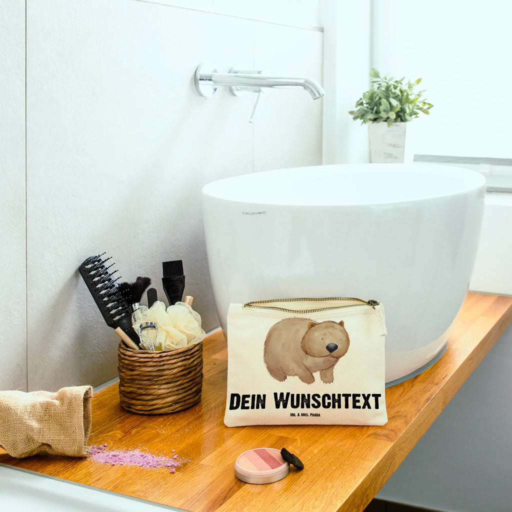 Personalisierte Schminktasche Wombat Schminktasche Geschenk Personalisiert, Reise-Kosmetiktasche Mit Name, Make-Up Tasche Mit Name, Schminktasche Für Unterwegs Mit Personalisierung, Schminktasche Mit Muster Und Namen, Schminktasche Groß Mit Wunschtext, Kosmetiktasche Zum Mitnehmen Mit Namen, Schminktasche Reise Mit Namen, Schminktasche Mit Reißverschluss Und Namen, Schminktasche Mit Wunschtext, Stifteaufbewahrung Personalisiert, Personalisierte Schminktasche, Schminkbeutel Mit Gravur, Stiftetasche mit Wunschtext, Schminktasche Stoff Mit Namen, Schminktasche Für Mädchen Mit Wunschtext, Schminktasche Für Teenager Mit Namen, Schminktasche Tiermotiv Mit Namen, Kosmetiktasche Organizer Mit Wunschtext, Schminktasche Nachhaltig Mit Wunschtext, Schminktasche Leder Mit Gravur, Kosmetiktasche Personalisiert, Schminktasche Klein Personalisiert, Schminktasche Für Unterwegs Mit Wunschtext, Schminktasche Blumen Mit Initialen, Kosmetiktasche Für Handtasche Personalisiert, Aufbewahrung Für Schminke Mit Namen, Schminktasche Mit Fächern Personalisiert, Kosmetiktasche Damen Mit Namen, Kulturbeutel Damen Personalisiert, Schminktäschchen Mit Initialen, Schminktasche Zum Aufhängen Mit Name, Schminktasche Mit Namen, Lustige Sprüche, Tiere, Tiermotive, Gute Laune, Spruch, Australien, Wombat, Das Leben Ist schön, Motivation